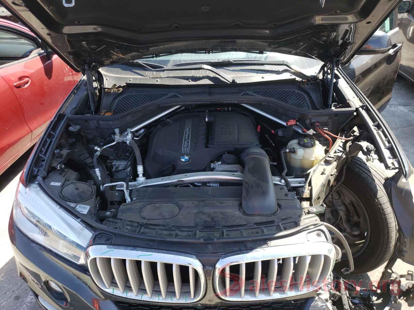 5UXKR2C52J0Z15904 2018 BMW X5