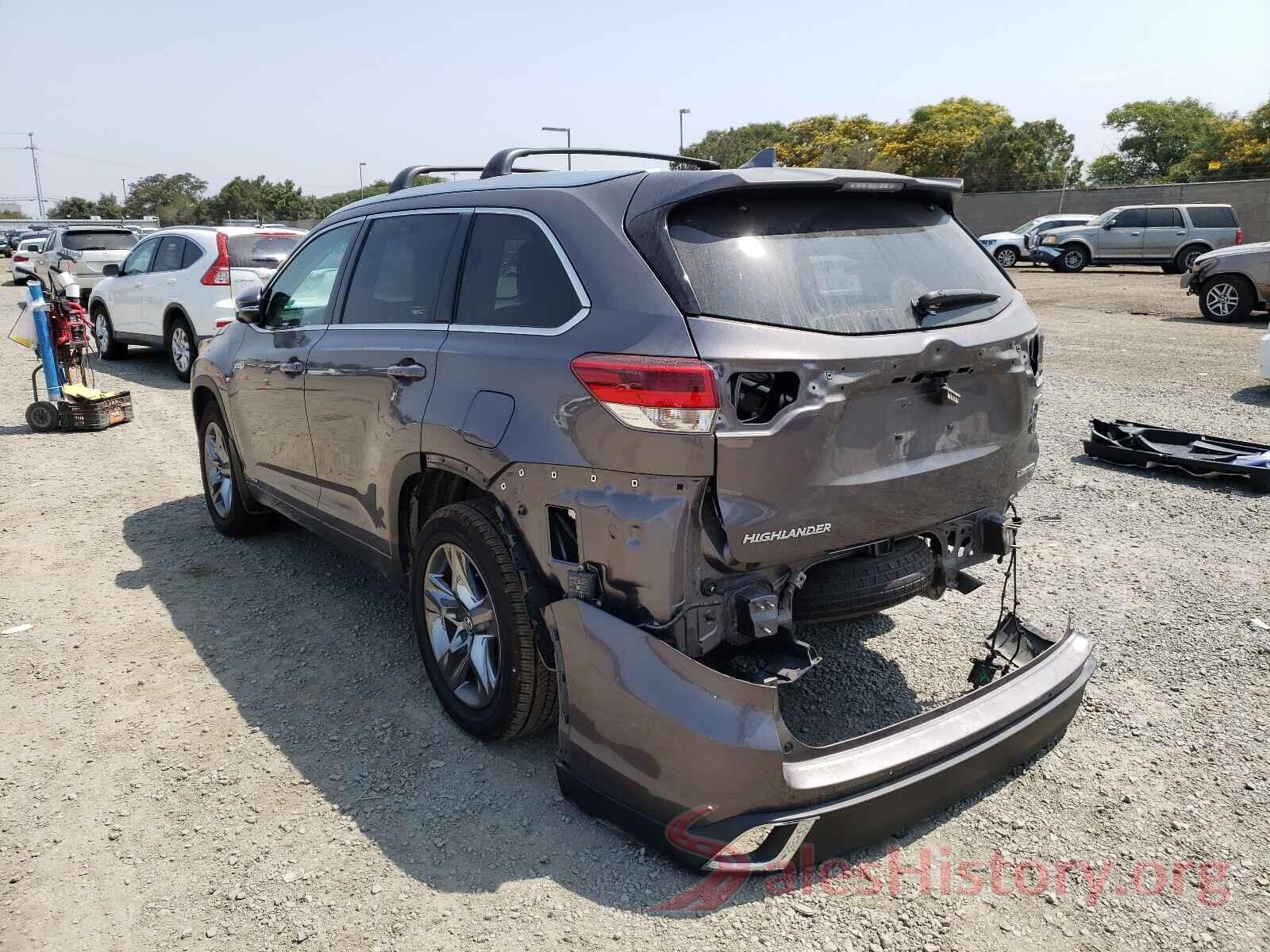 5TDDGRFH9KS060972 2019 TOYOTA HIGHLANDER