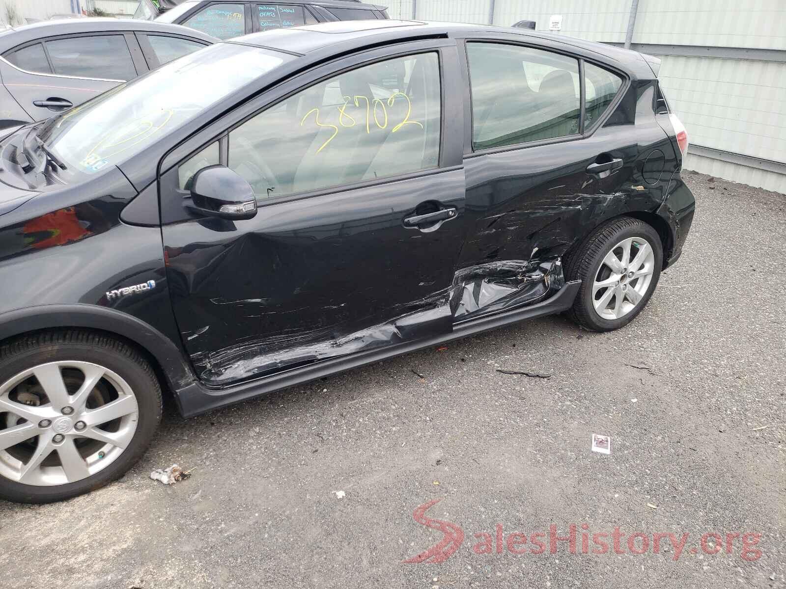 JTDKDTB35J1603897 2018 TOYOTA PRIUS