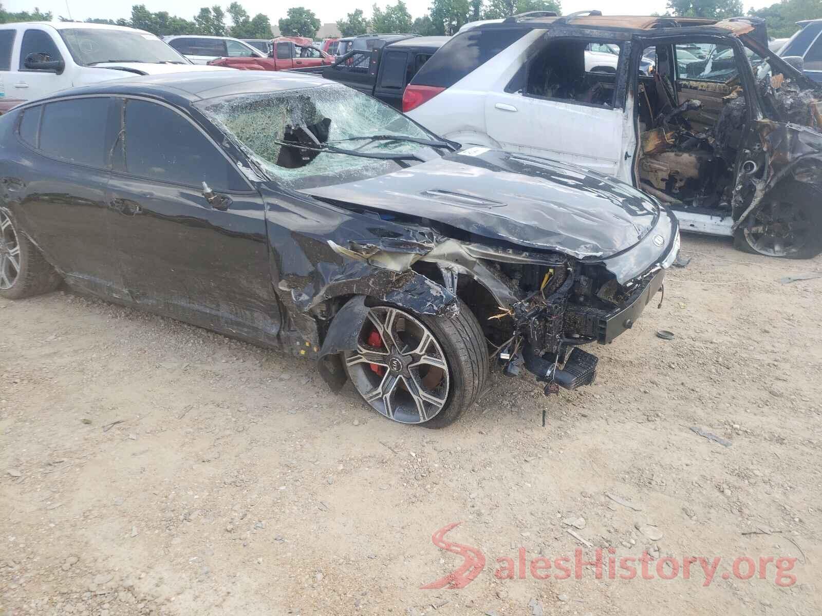 KNAE45LC0J6011556 2018 KIA STINGER