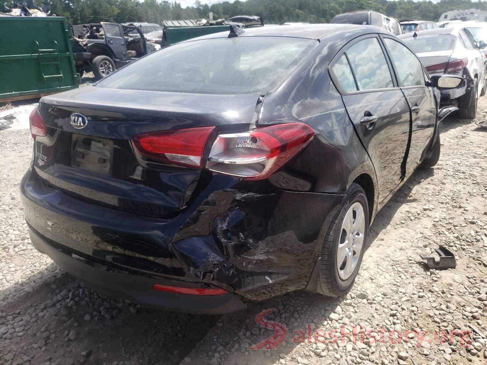 3KPFK4A77HE105760 2017 KIA FORTE