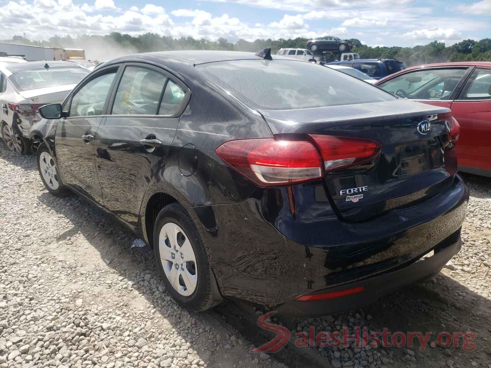 3KPFK4A77HE105760 2017 KIA FORTE