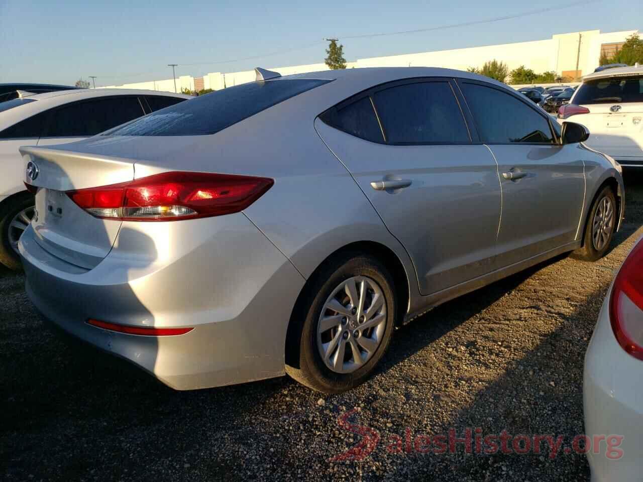 5NPD74LF9HH210678 2017 HYUNDAI ELANTRA