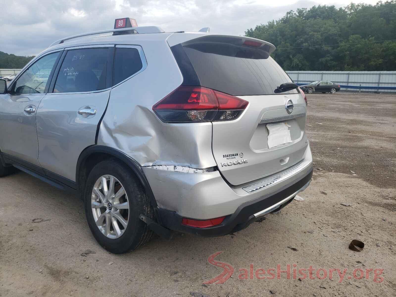 5N1AT2MV9JC801213 2018 NISSAN ROGUE