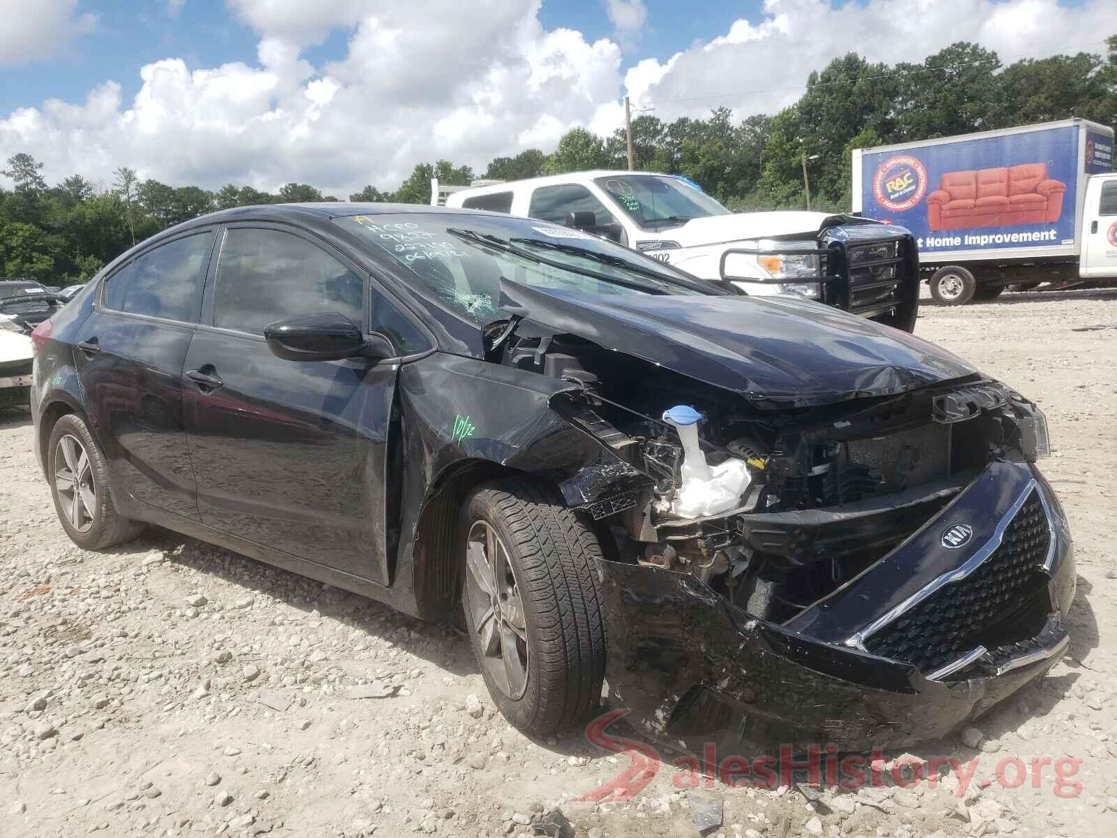 3KPFL4A72JE227199 2018 KIA FORTE