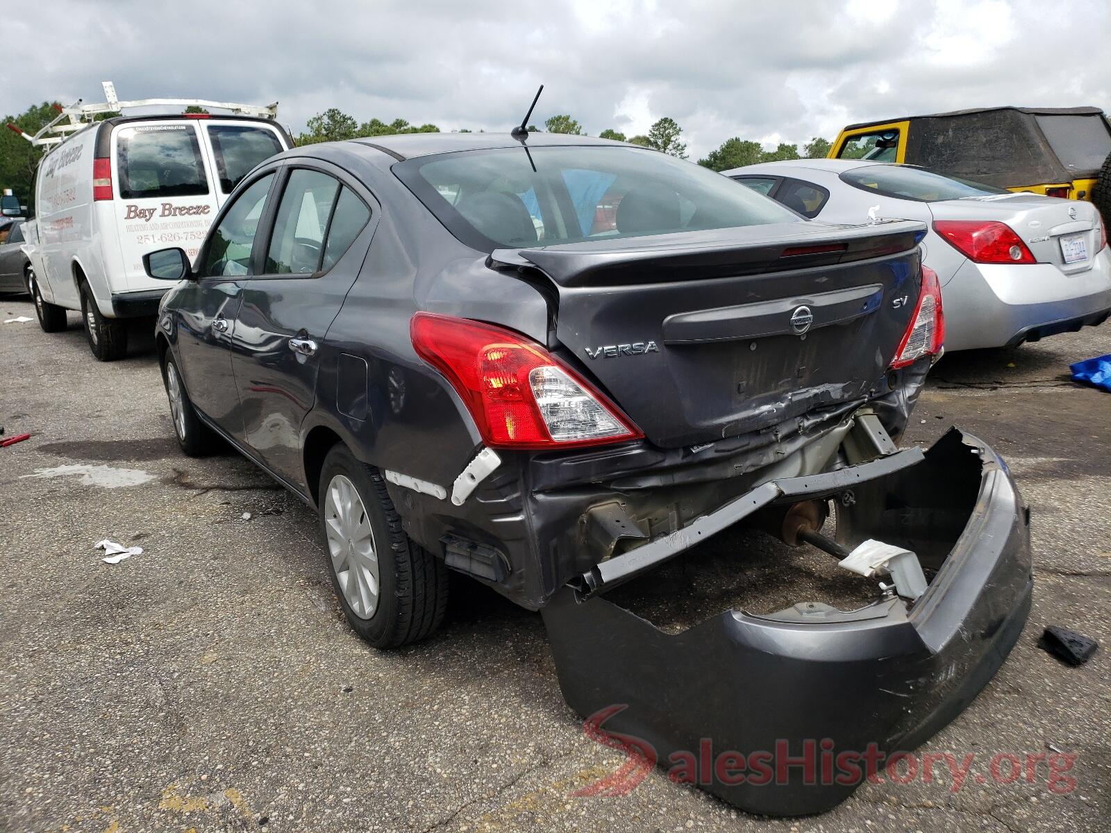 3N1CN7AP8JL815864 2018 NISSAN VERSA