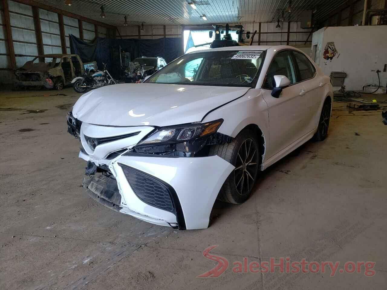 4T1G11AK8MU551207 2021 TOYOTA CAMRY