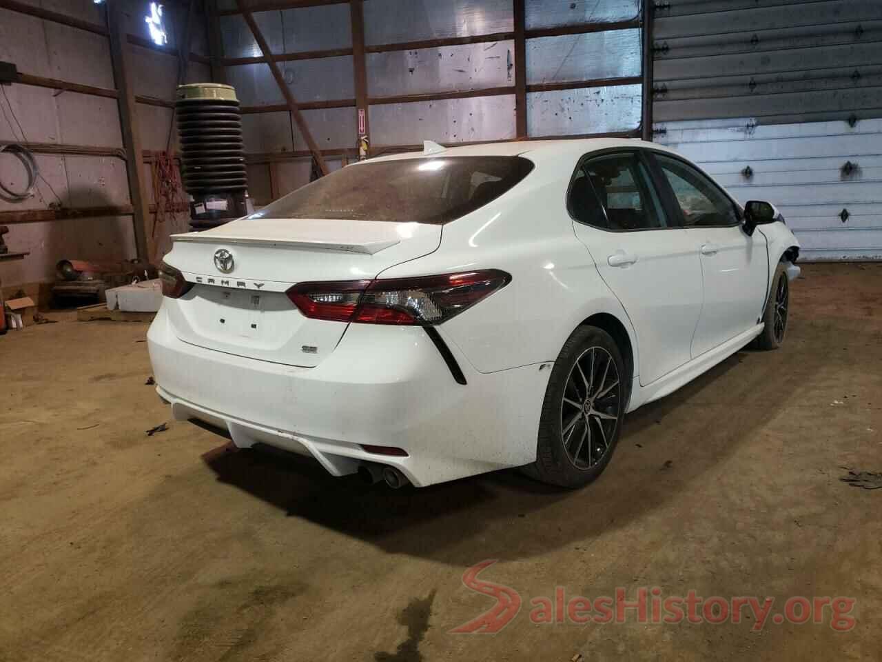 4T1G11AK8MU551207 2021 TOYOTA CAMRY