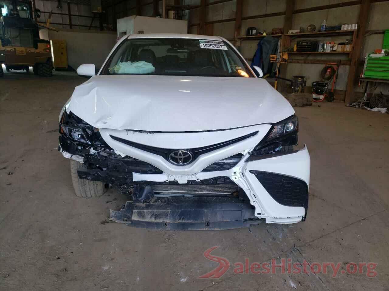 4T1G11AK8MU551207 2021 TOYOTA CAMRY