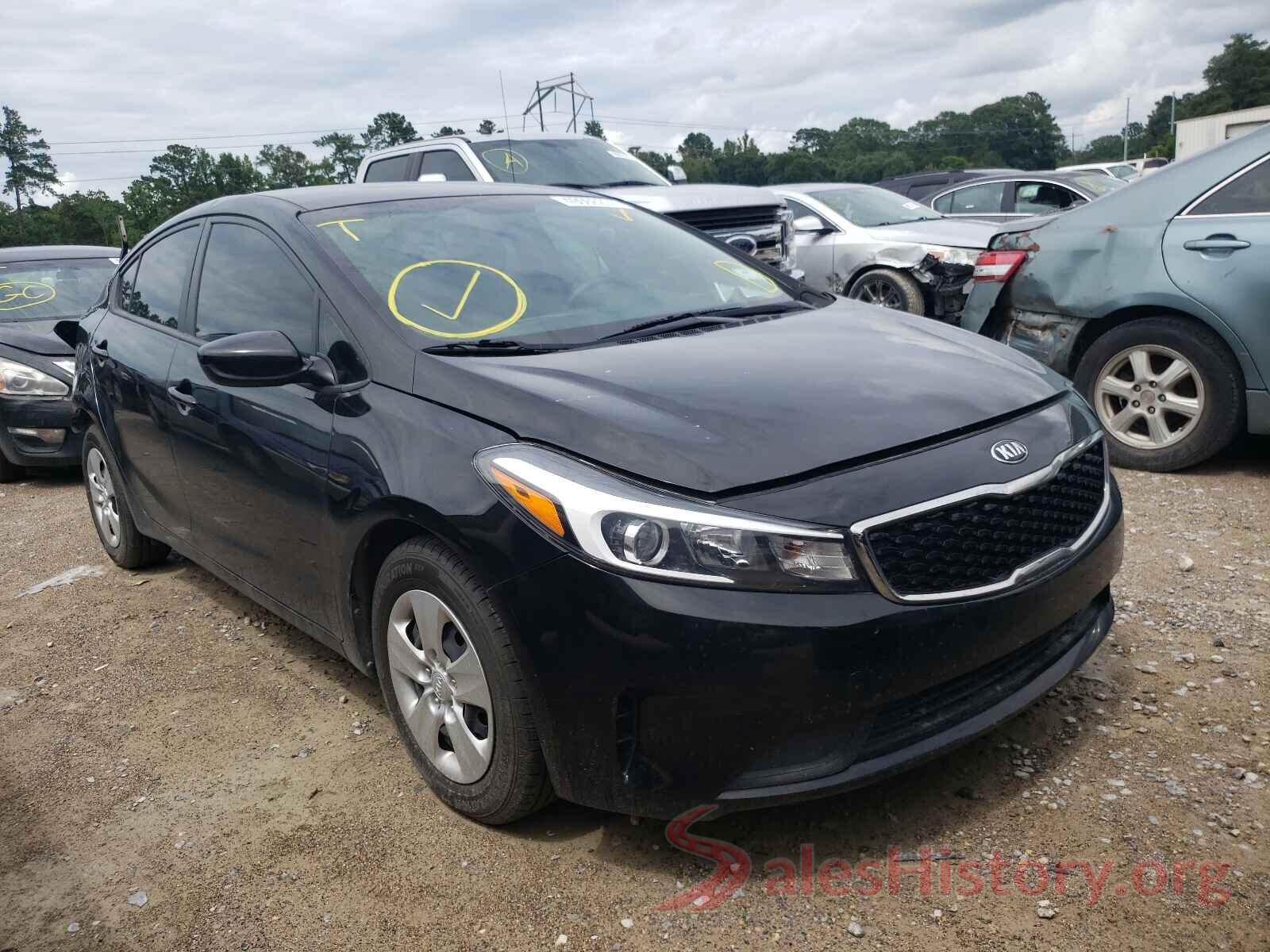 3KPFK4A70JE225924 2018 KIA FORTE