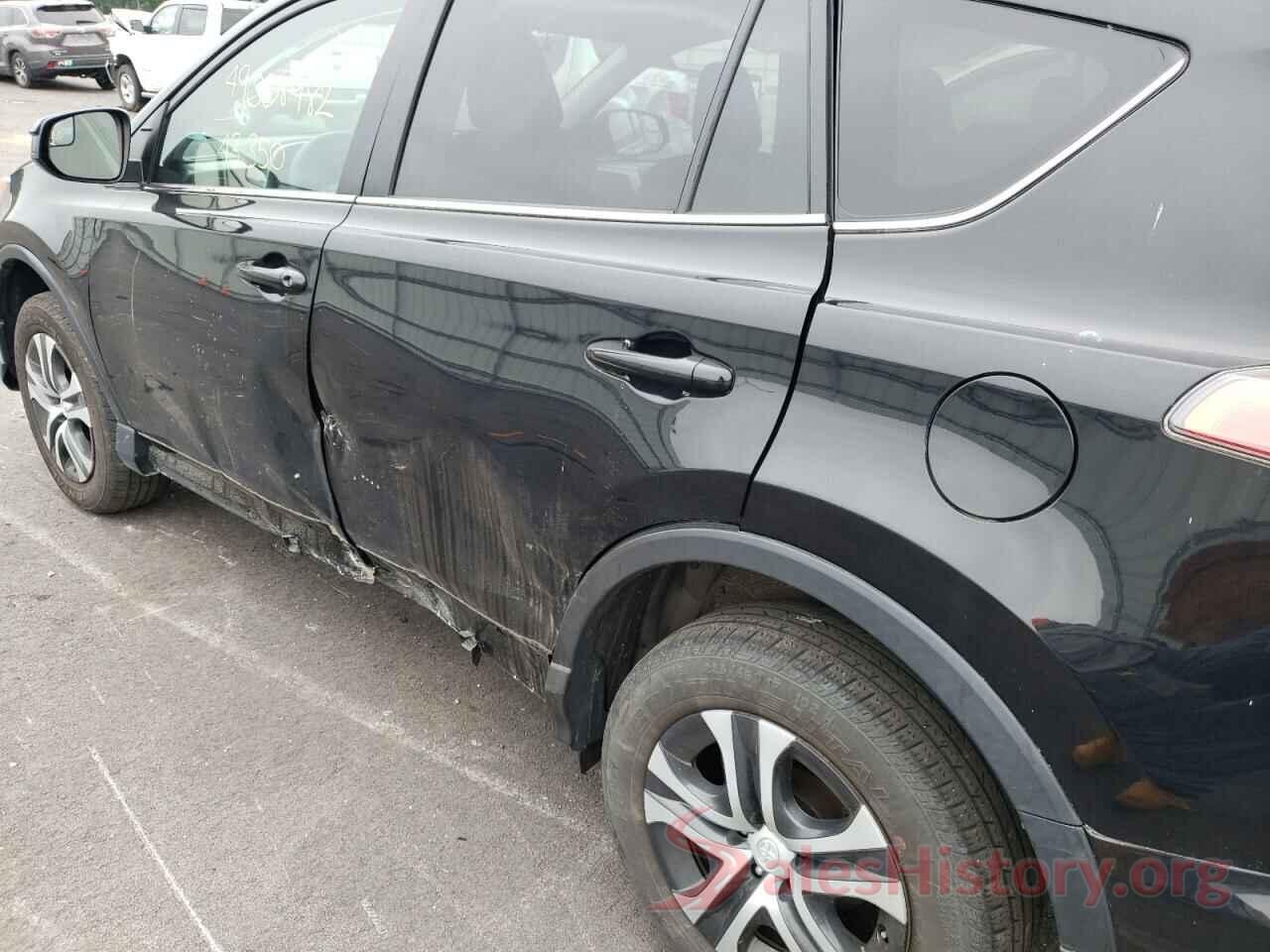 2T3BFREV5JW792871 2018 TOYOTA RAV4