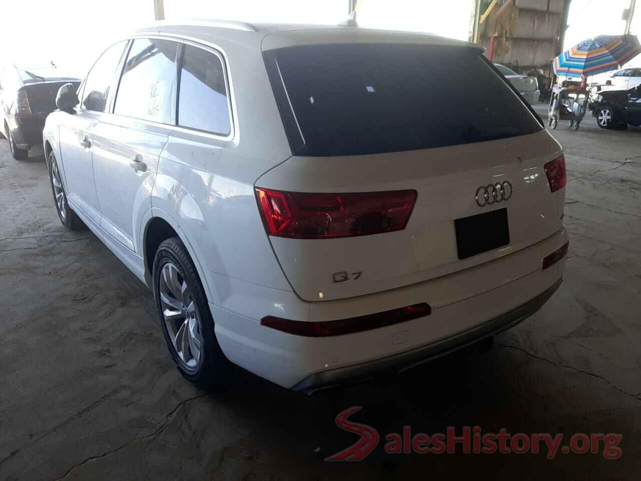 WA1LHAF72KD038917 2019 AUDI Q7