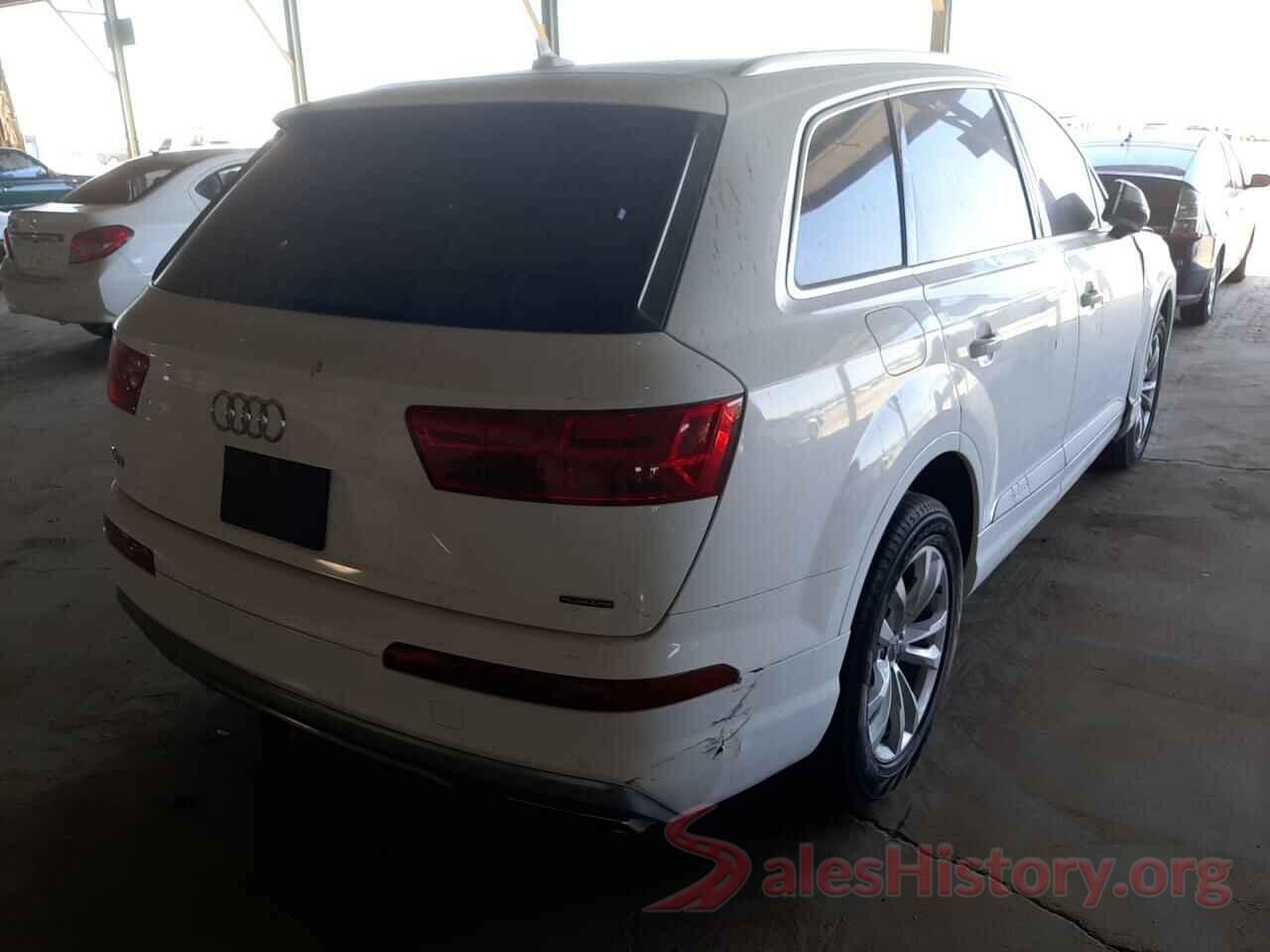 WA1LHAF72KD038917 2019 AUDI Q7