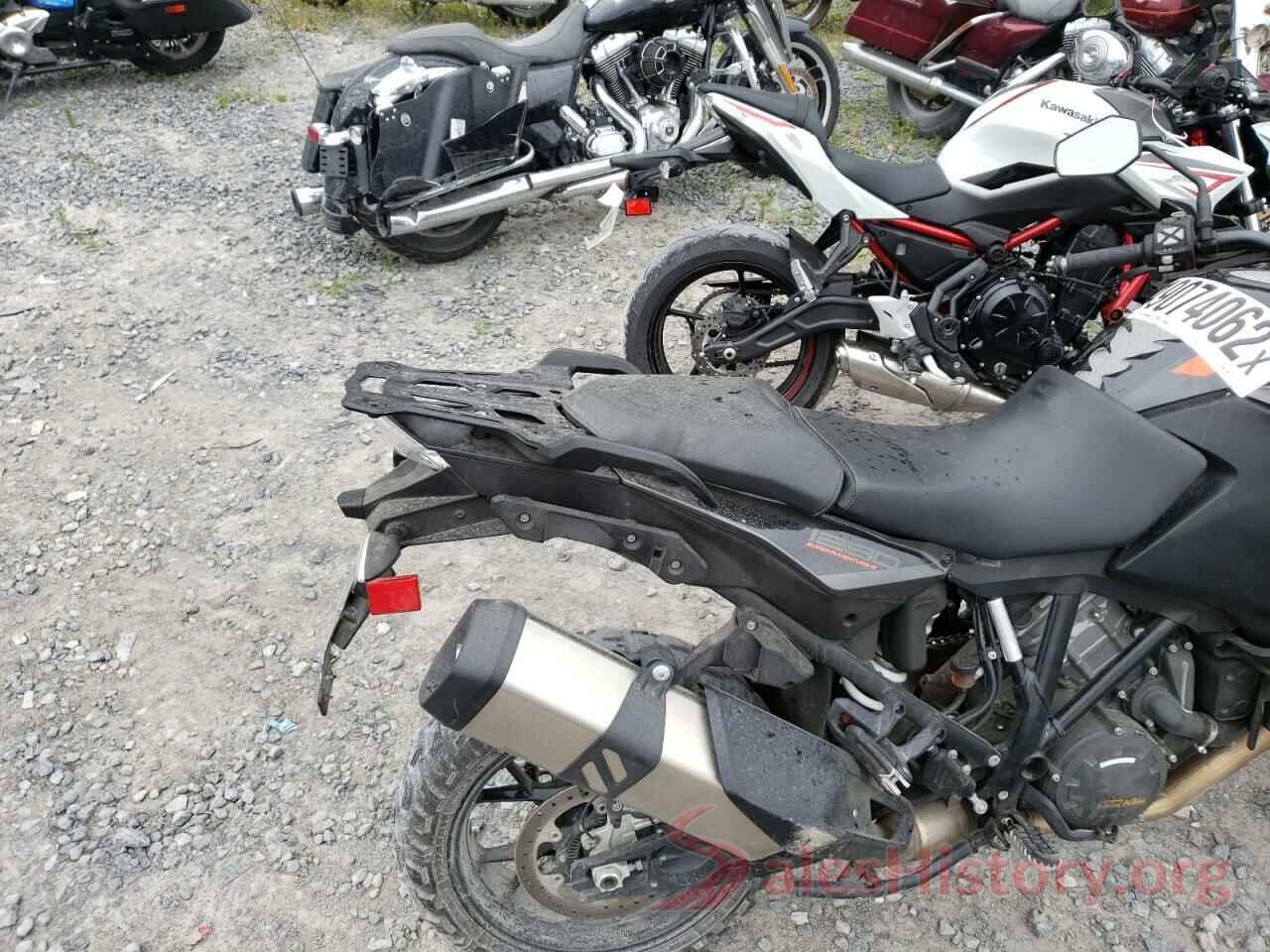 VBKV79407JM981579 2018 KTM MOTORCYCLE