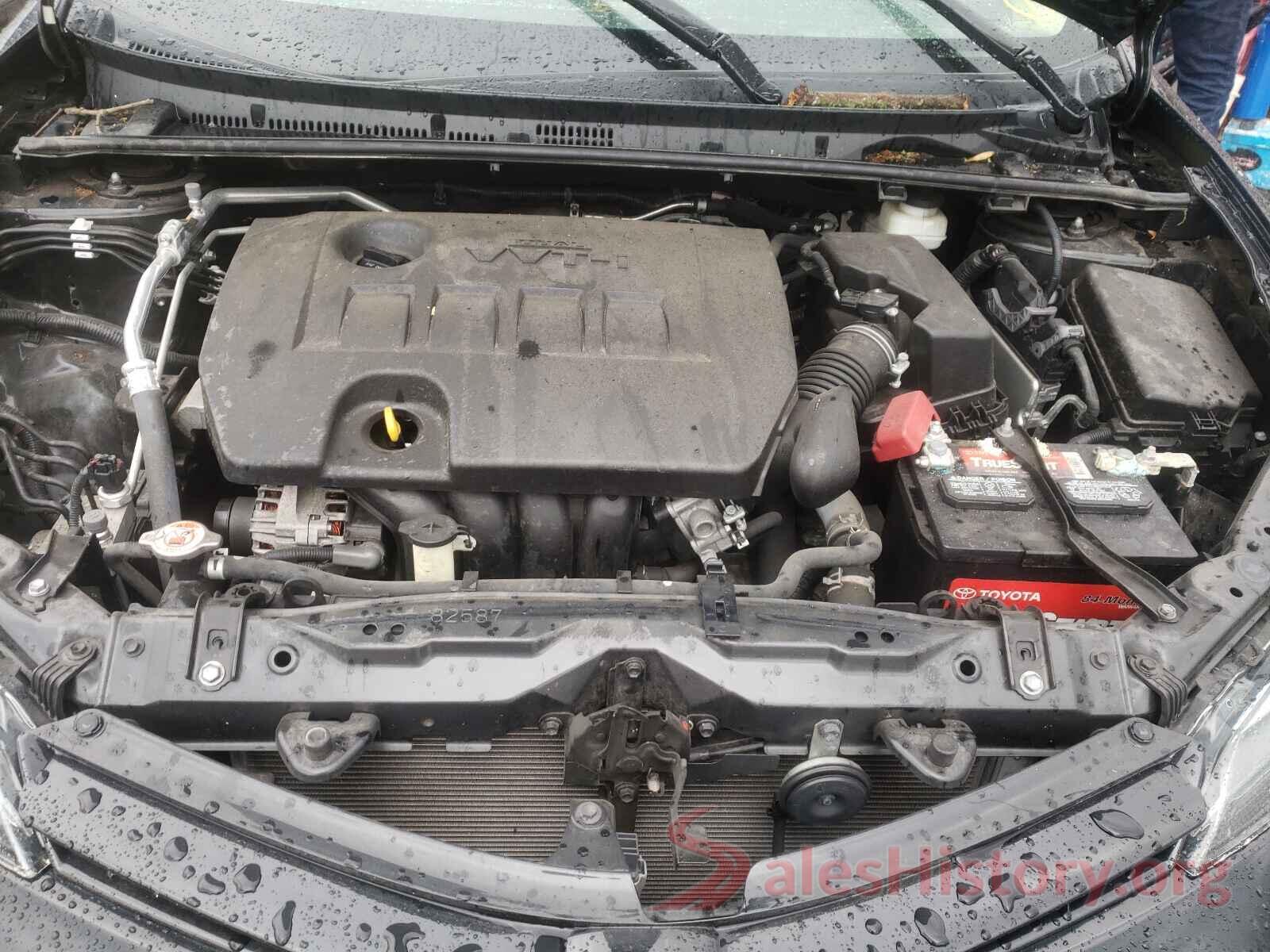 2T1BURHE8JC004404 2018 TOYOTA COROLLA