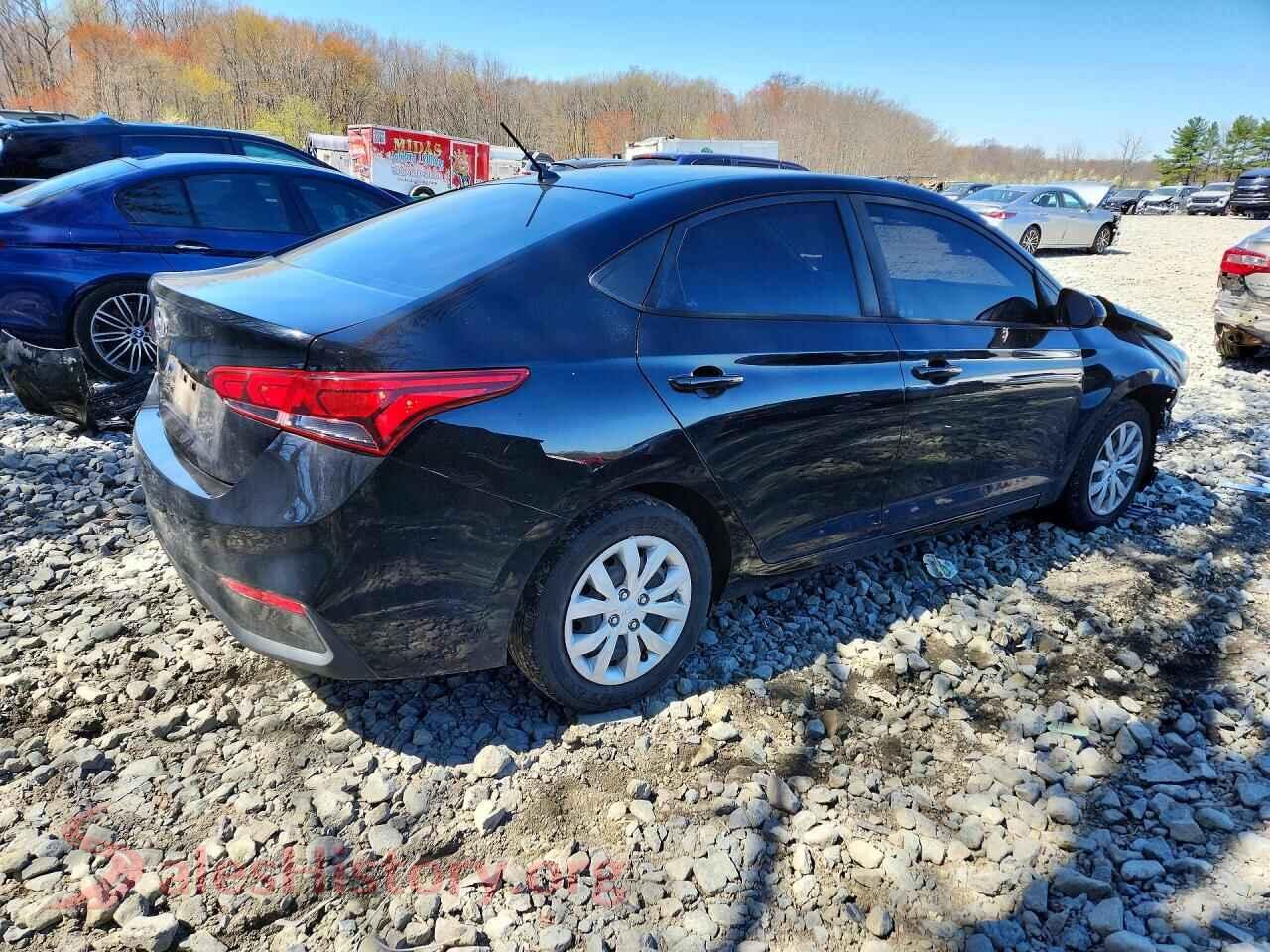 2020 HYUNDAI ACCENT VIN 3KPC24A64LE113088, right side view