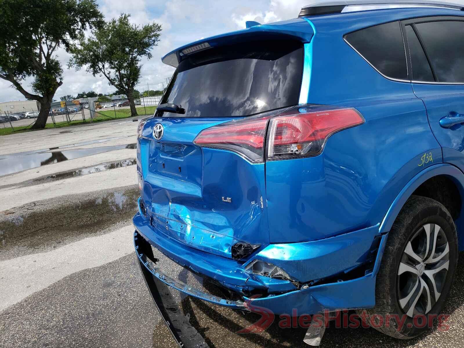 JTMZFREV5JJ725426 2018 TOYOTA RAV4