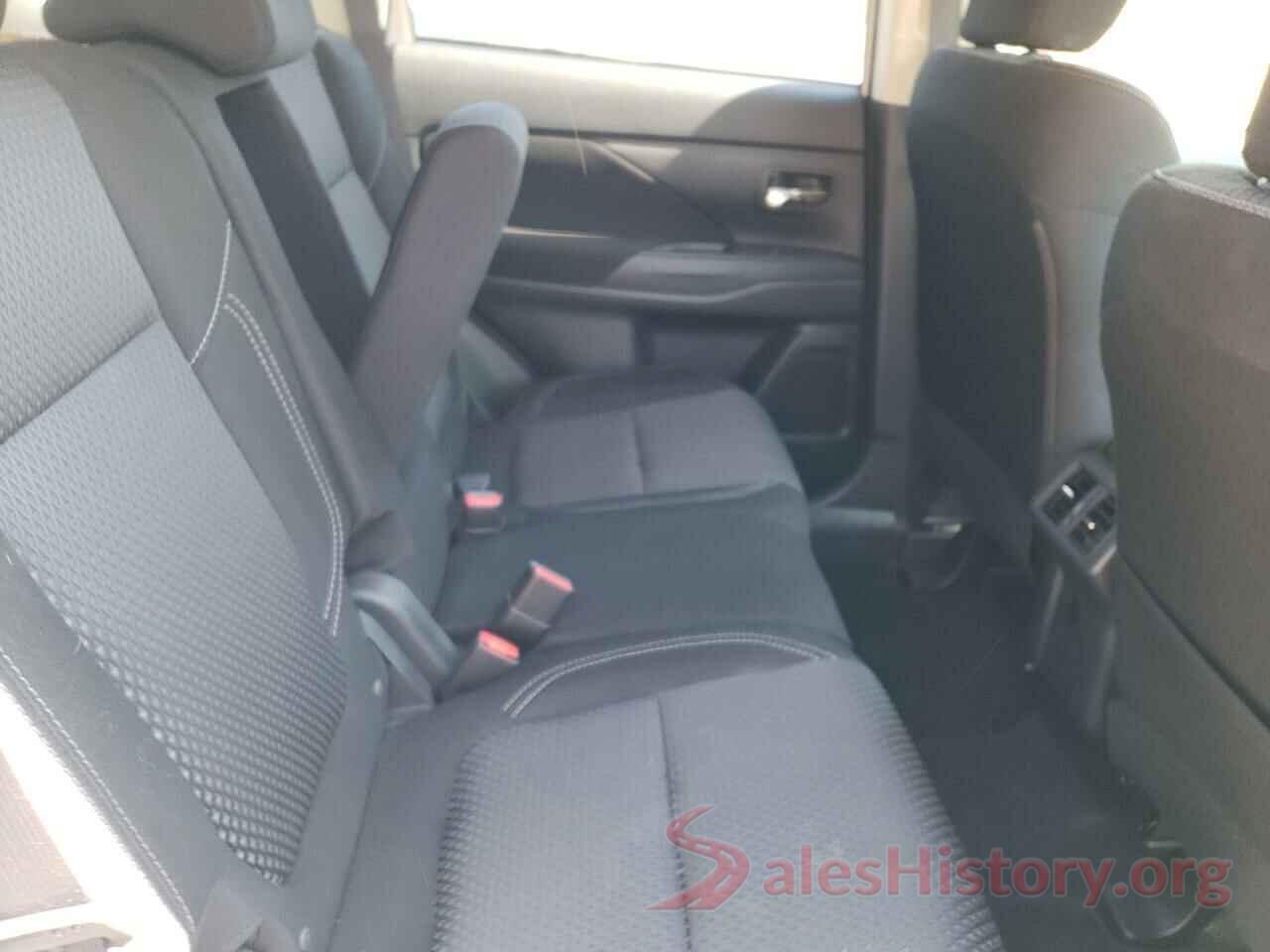 JA4AZ3A36LZ045703 2020 MITSUBISHI OUTLANDER