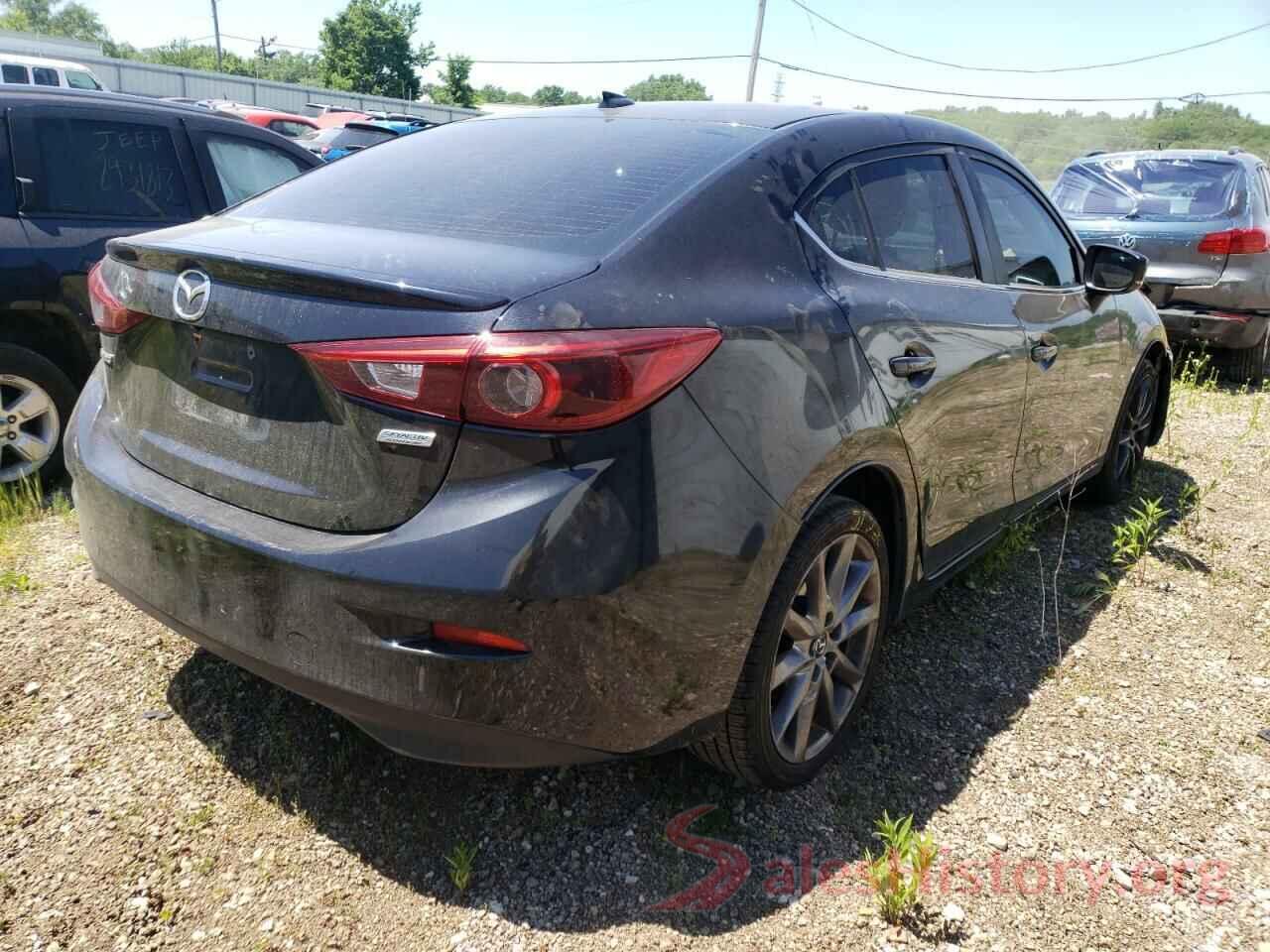 3MZBN1W32JM216154 2018 MAZDA 3