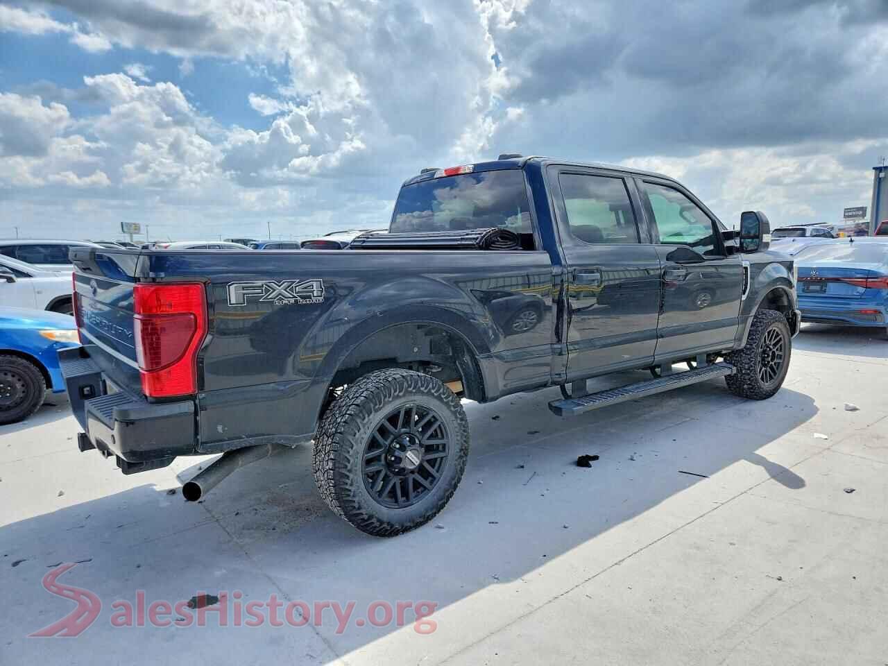 2022 FORD F350 VIN 1FT8W3BN5NEE56579, right side view