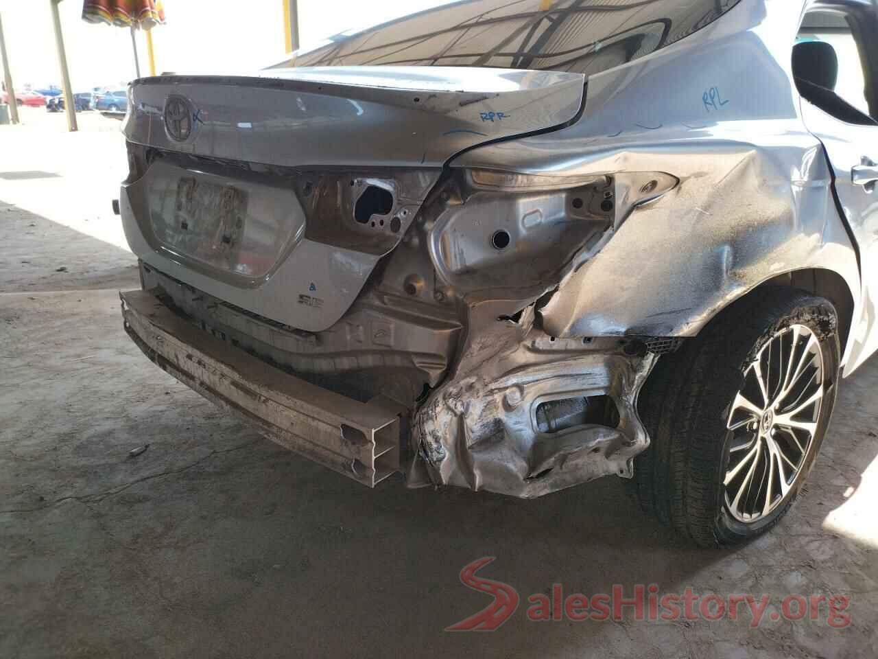 4T1B11HK0JU576906 2018 TOYOTA CAMRY