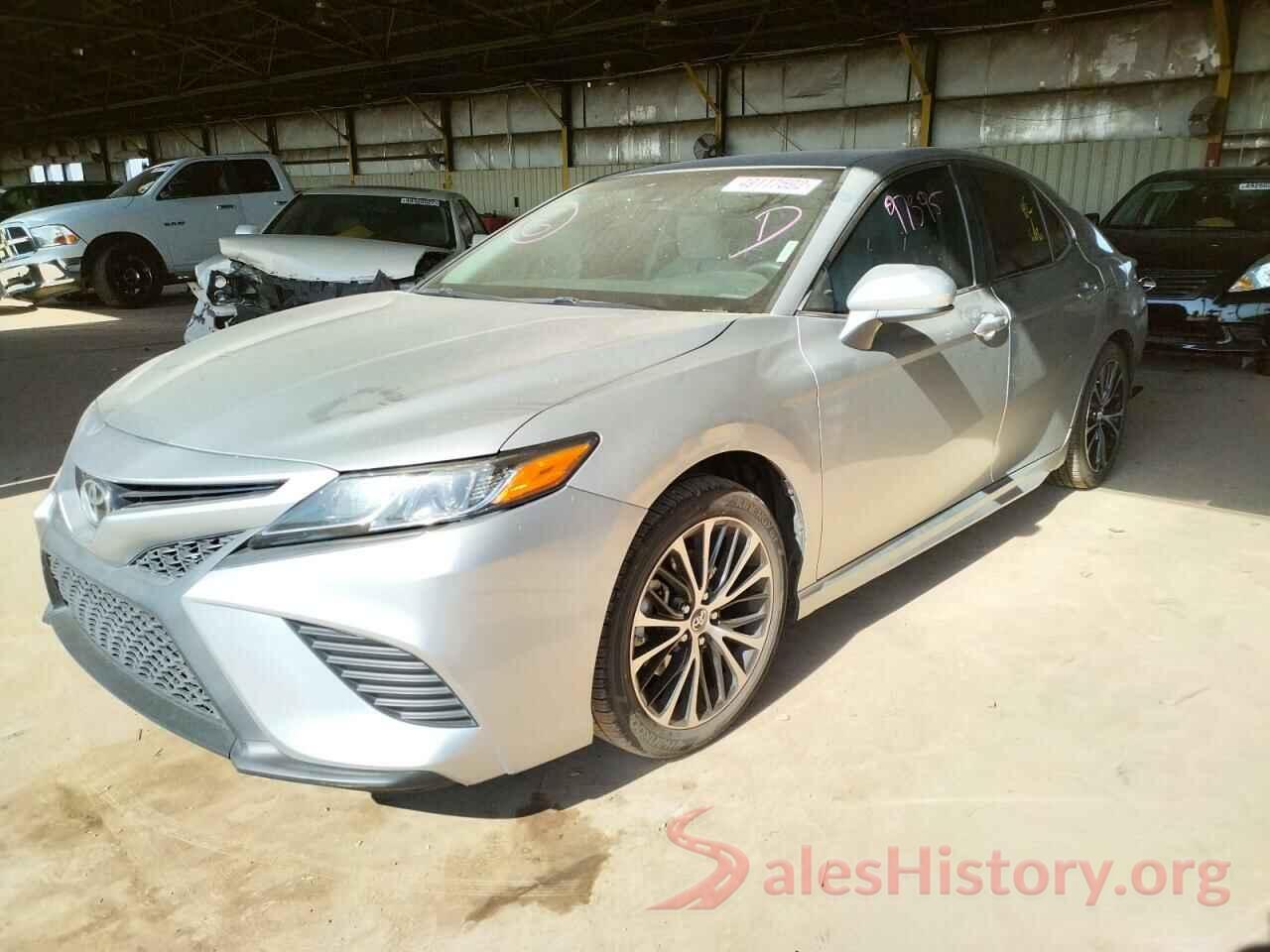 4T1B11HK0JU576906 2018 TOYOTA CAMRY