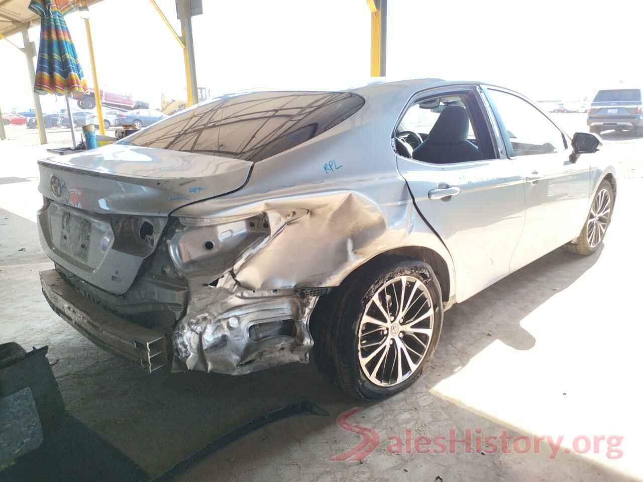 4T1B11HK0JU576906 2018 TOYOTA CAMRY