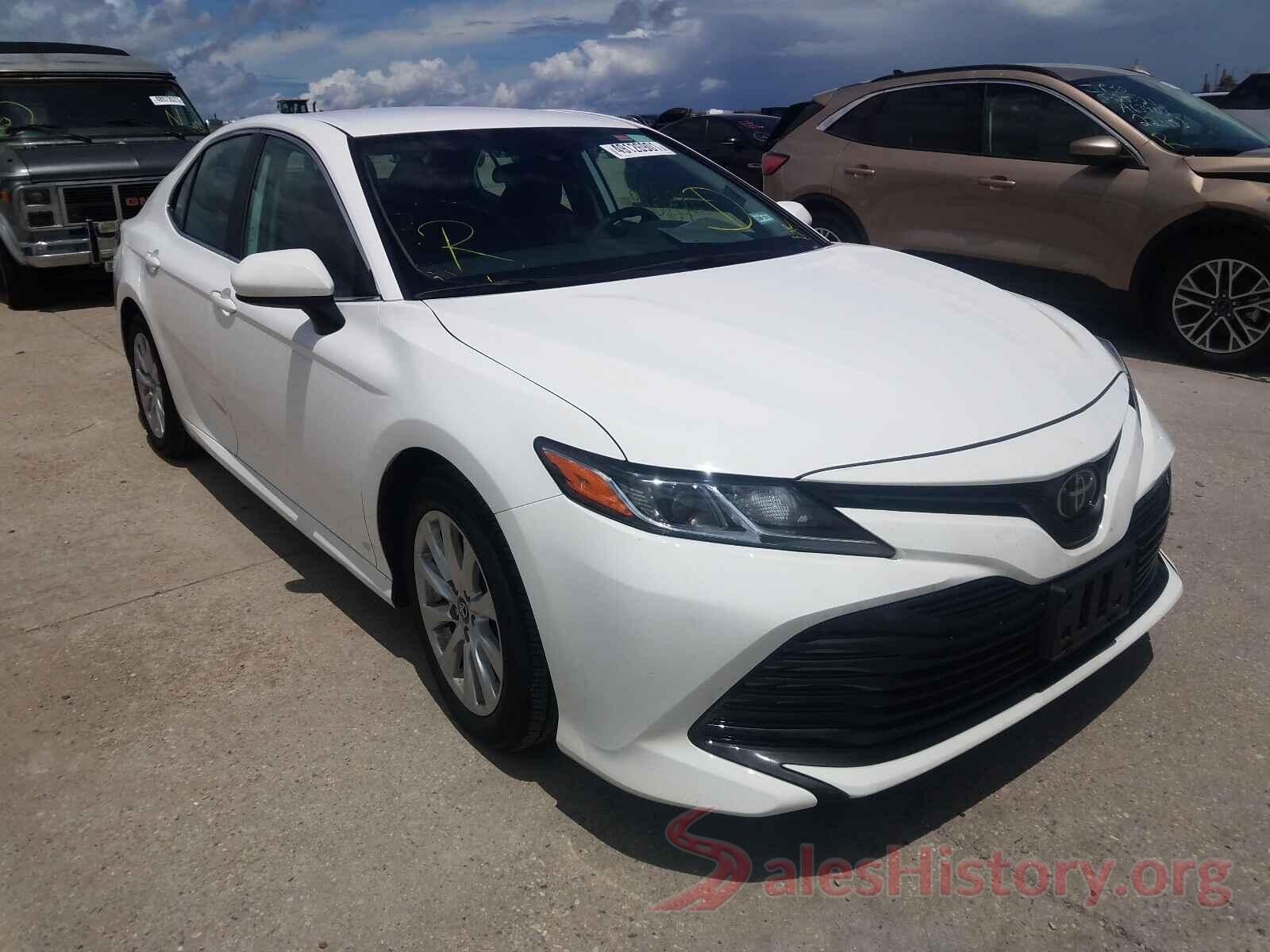 4T1B11HKXKU168964 2019 TOYOTA CAMRY