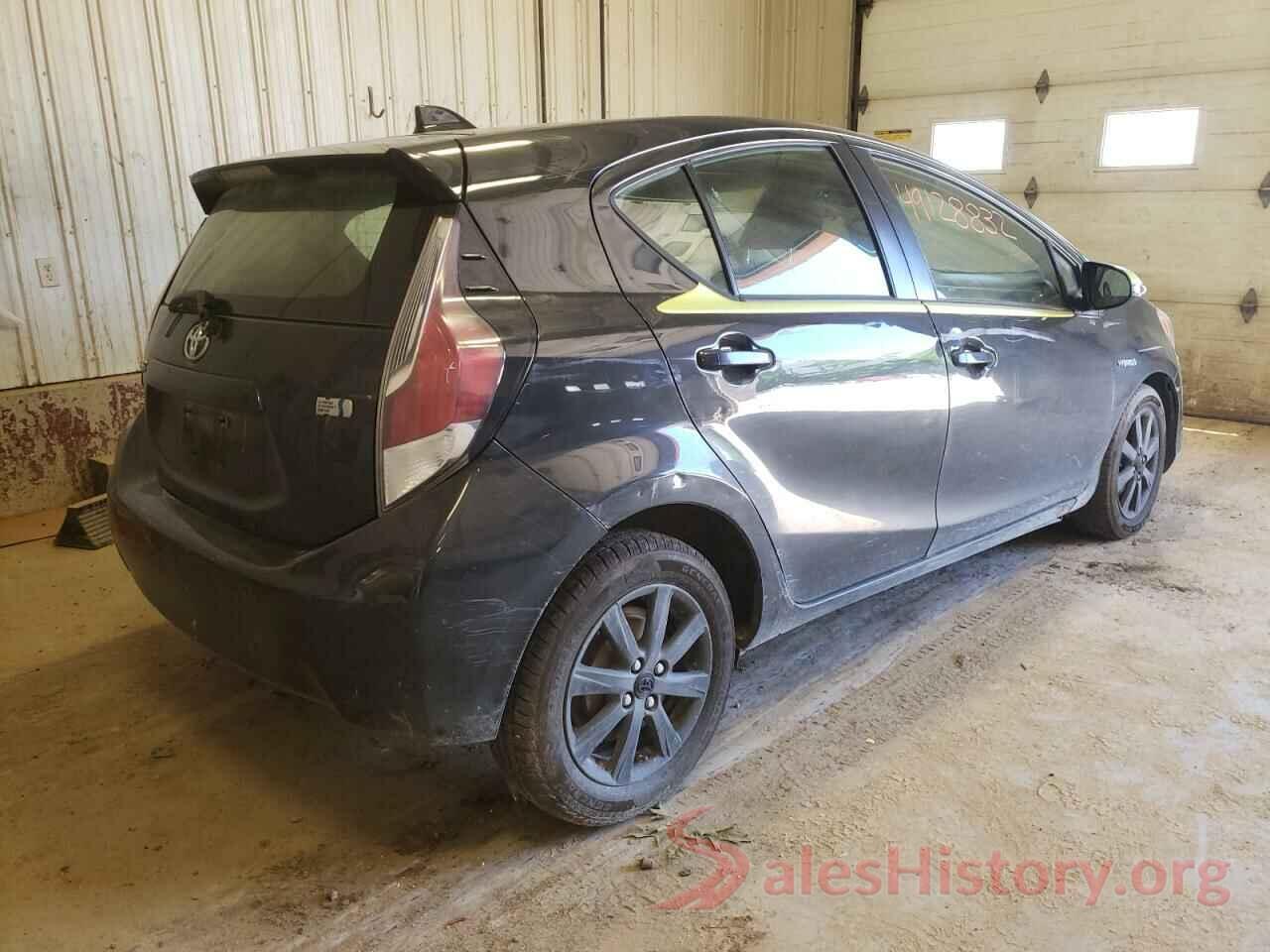 JTDKDTB39G1117621 2016 TOYOTA PRIUS