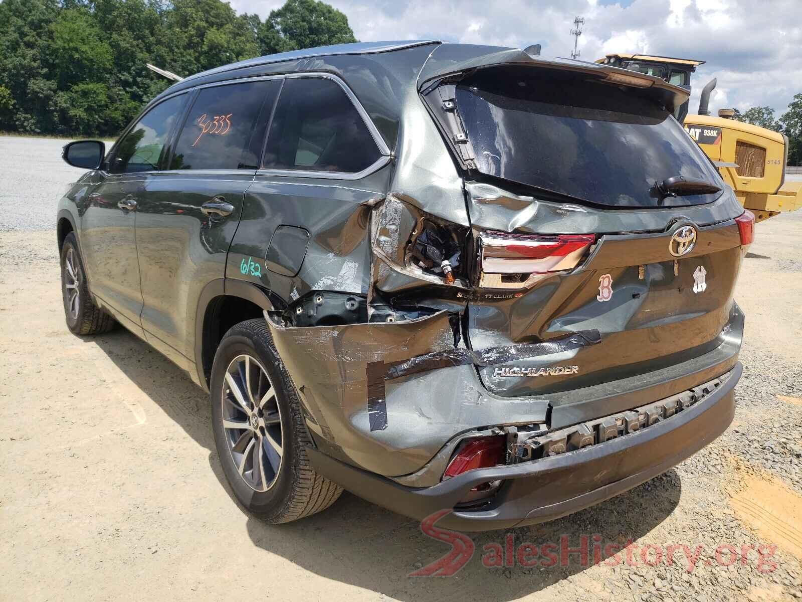 5TDKZRFH7JS236370 2018 TOYOTA HIGHLANDER