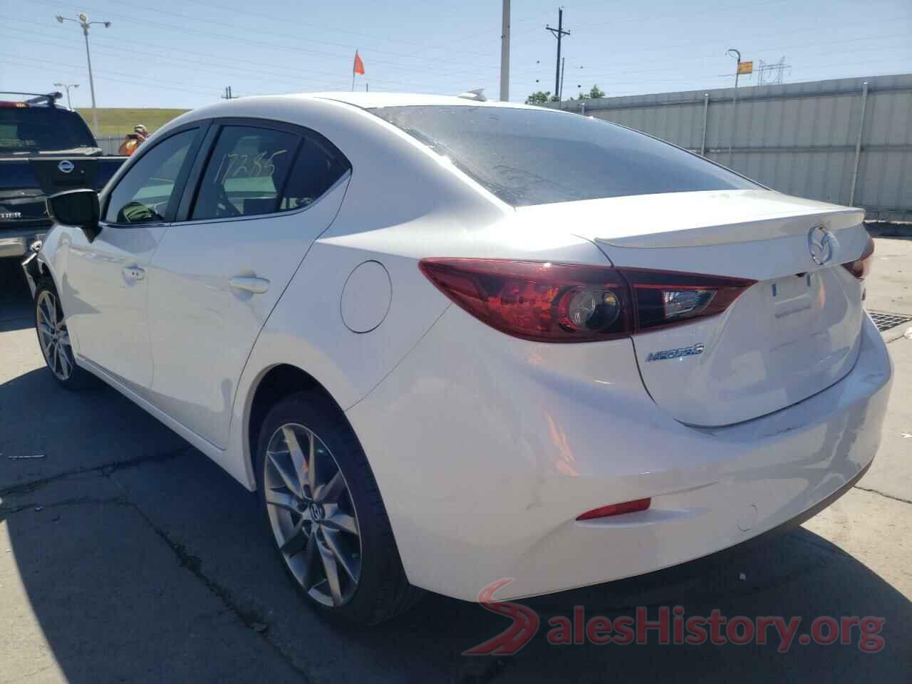 3MZBN1V39JM239030 2018 MAZDA 3