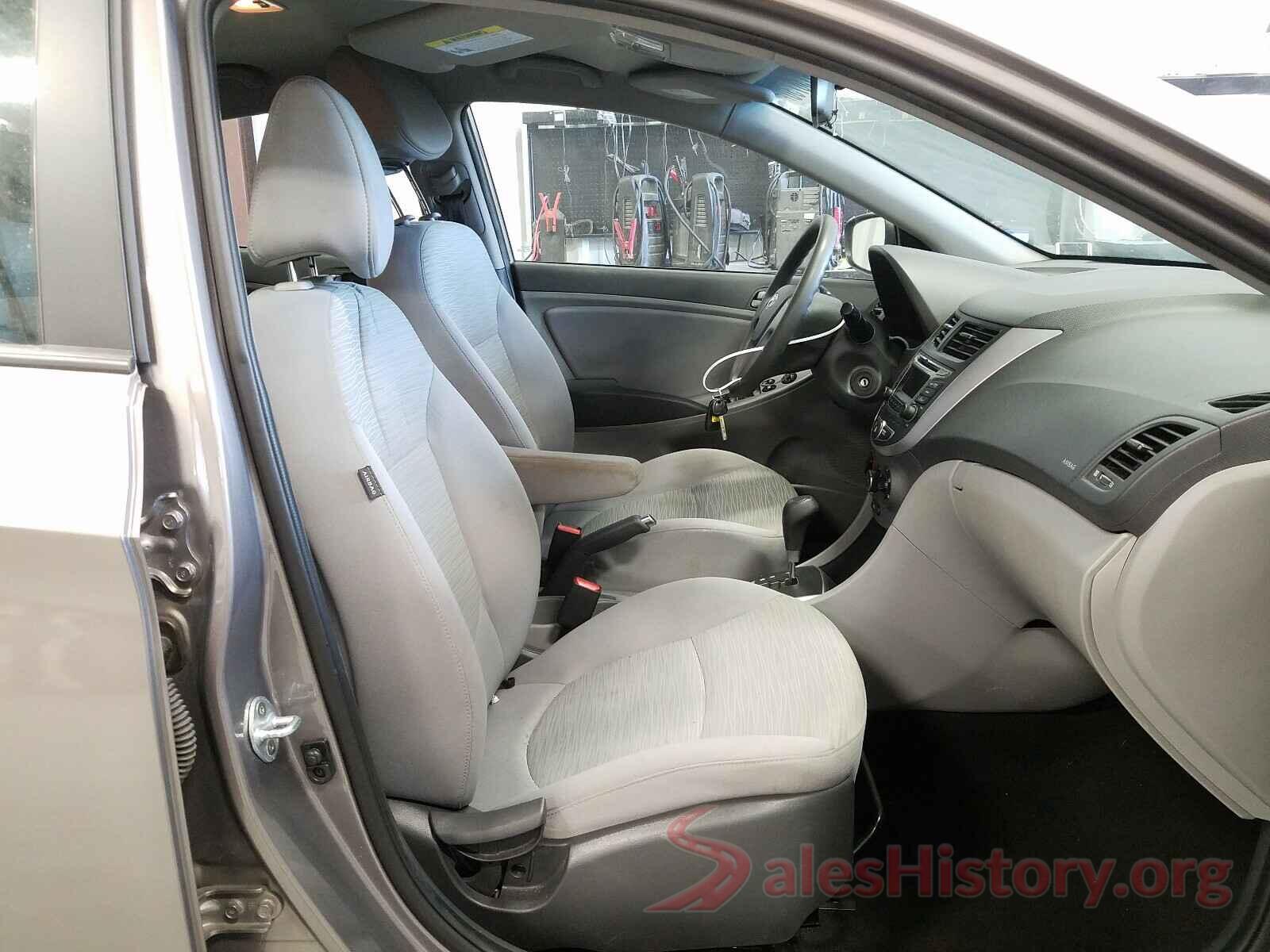 KMHCT4AE3HU368906 2017 HYUNDAI ACCENT