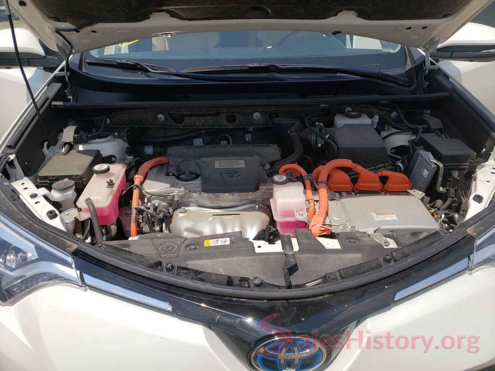 JTMDJREV8JD220357 2018 TOYOTA RAV4