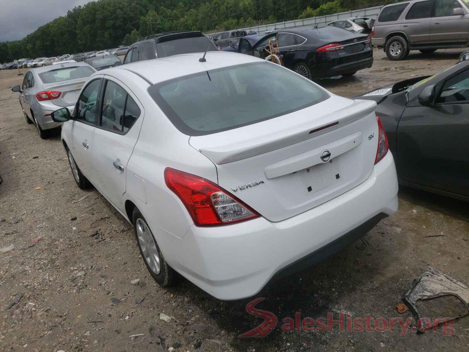 3N1CN7AP7JL879443 2018 NISSAN VERSA