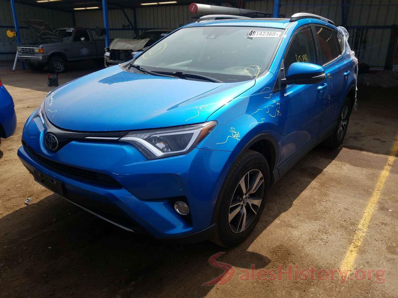 2T3RFREV3JW744008 2018 TOYOTA RAV4