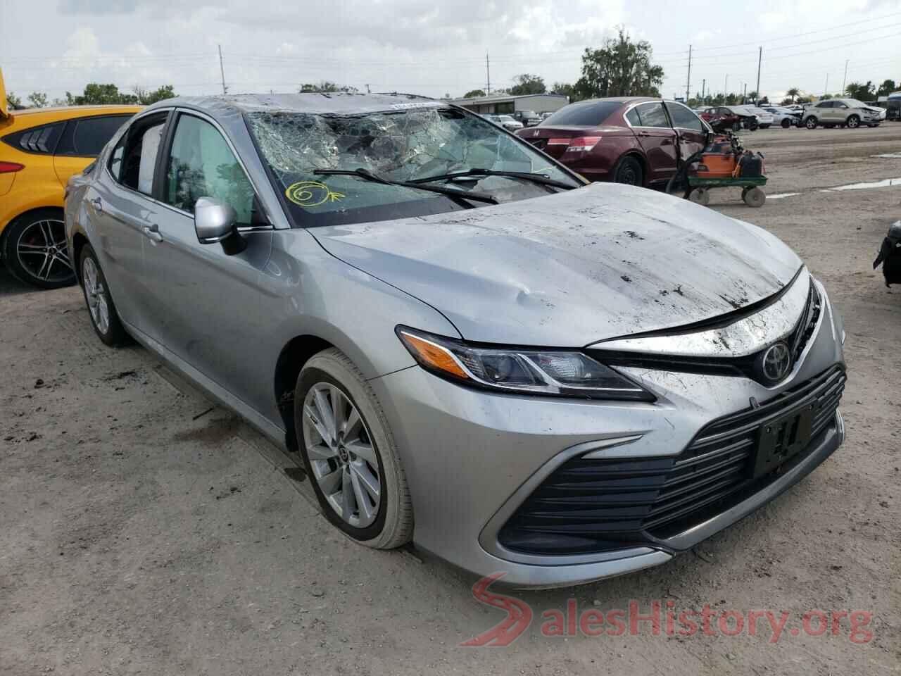 4T1C11AK0MU516725 2021 TOYOTA CAMRY