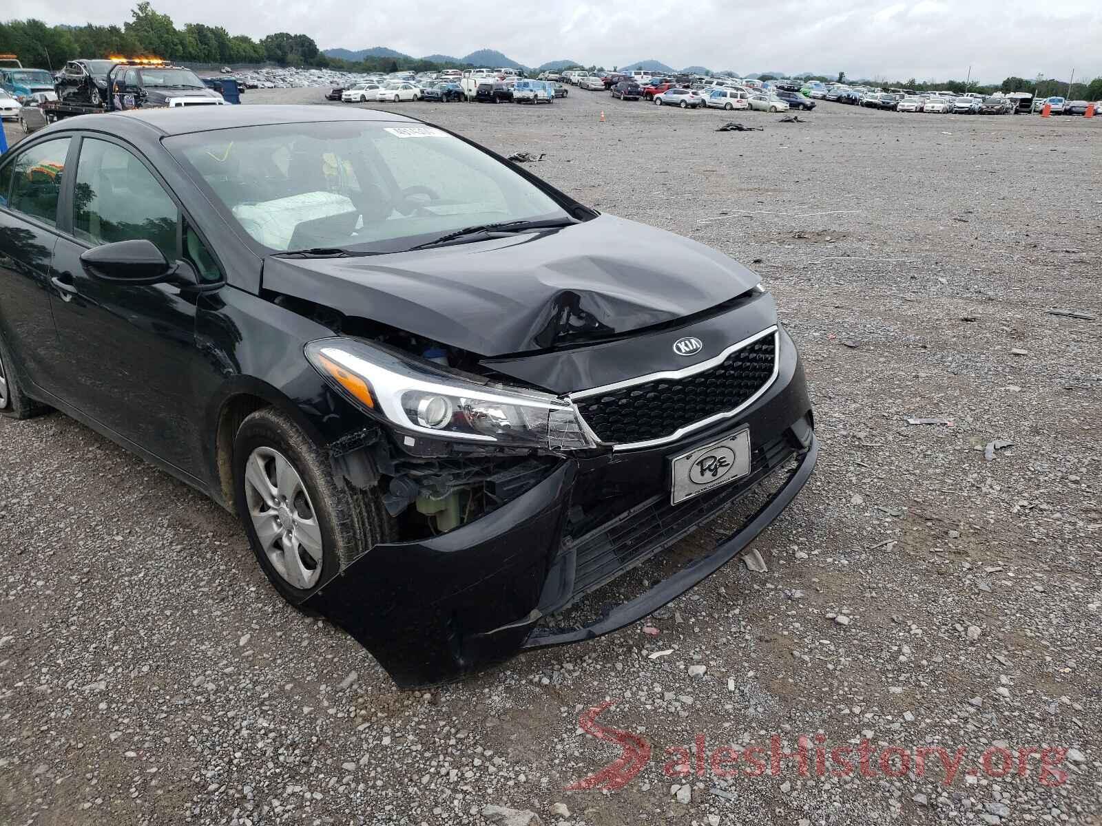 3KPFK4A77JE262713 2018 KIA FORTE