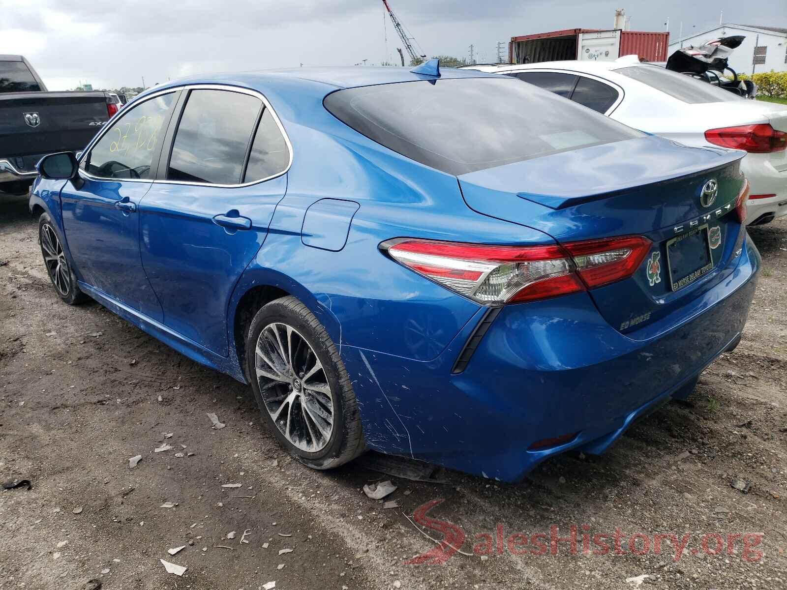 4T1B11HK3JU010772 2018 TOYOTA CAMRY