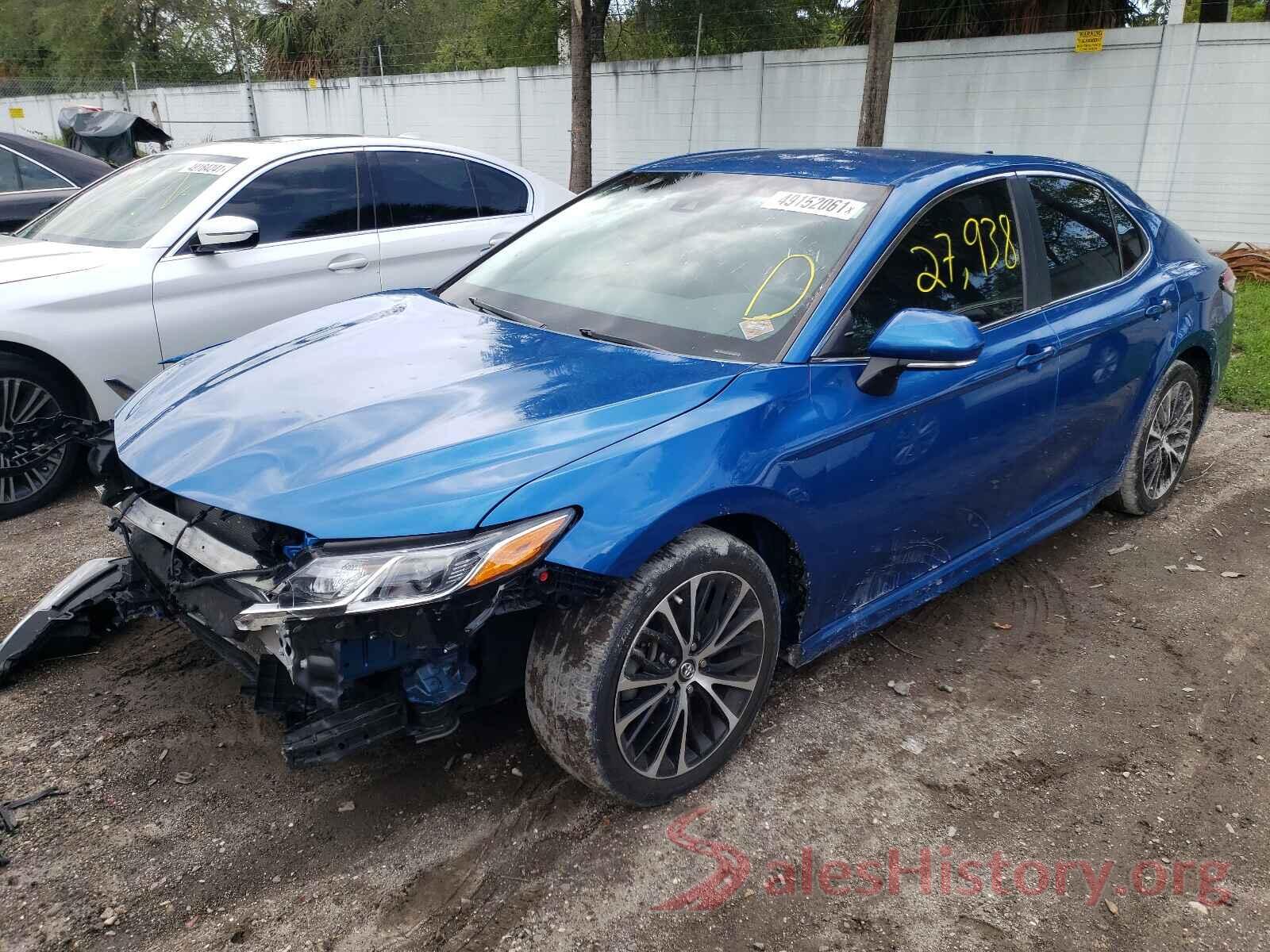 4T1B11HK3JU010772 2018 TOYOTA CAMRY