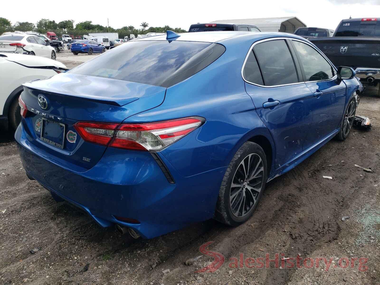 4T1B11HK3JU010772 2018 TOYOTA CAMRY