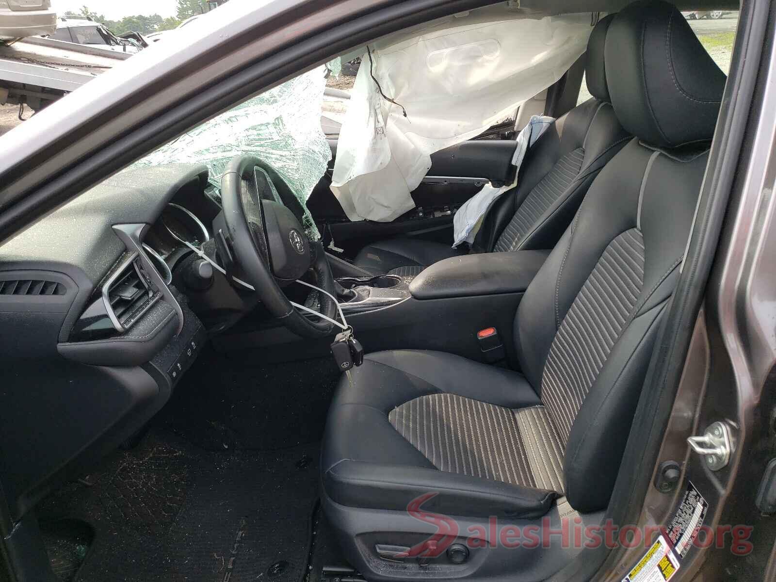 4T1B11HK2KU697910 2019 TOYOTA CAMRY