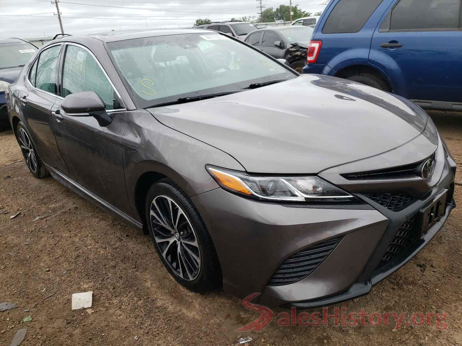 4T1B11HK6JU114396 2018 TOYOTA CAMRY