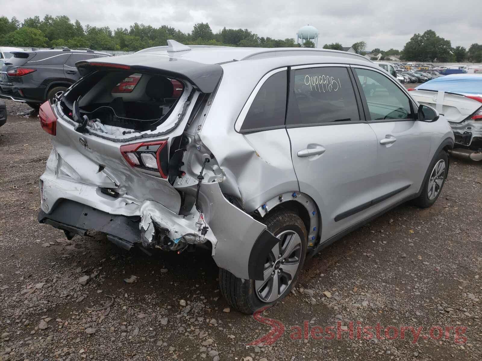 KNDCB3LC1L5359847 2020 KIA NIRO