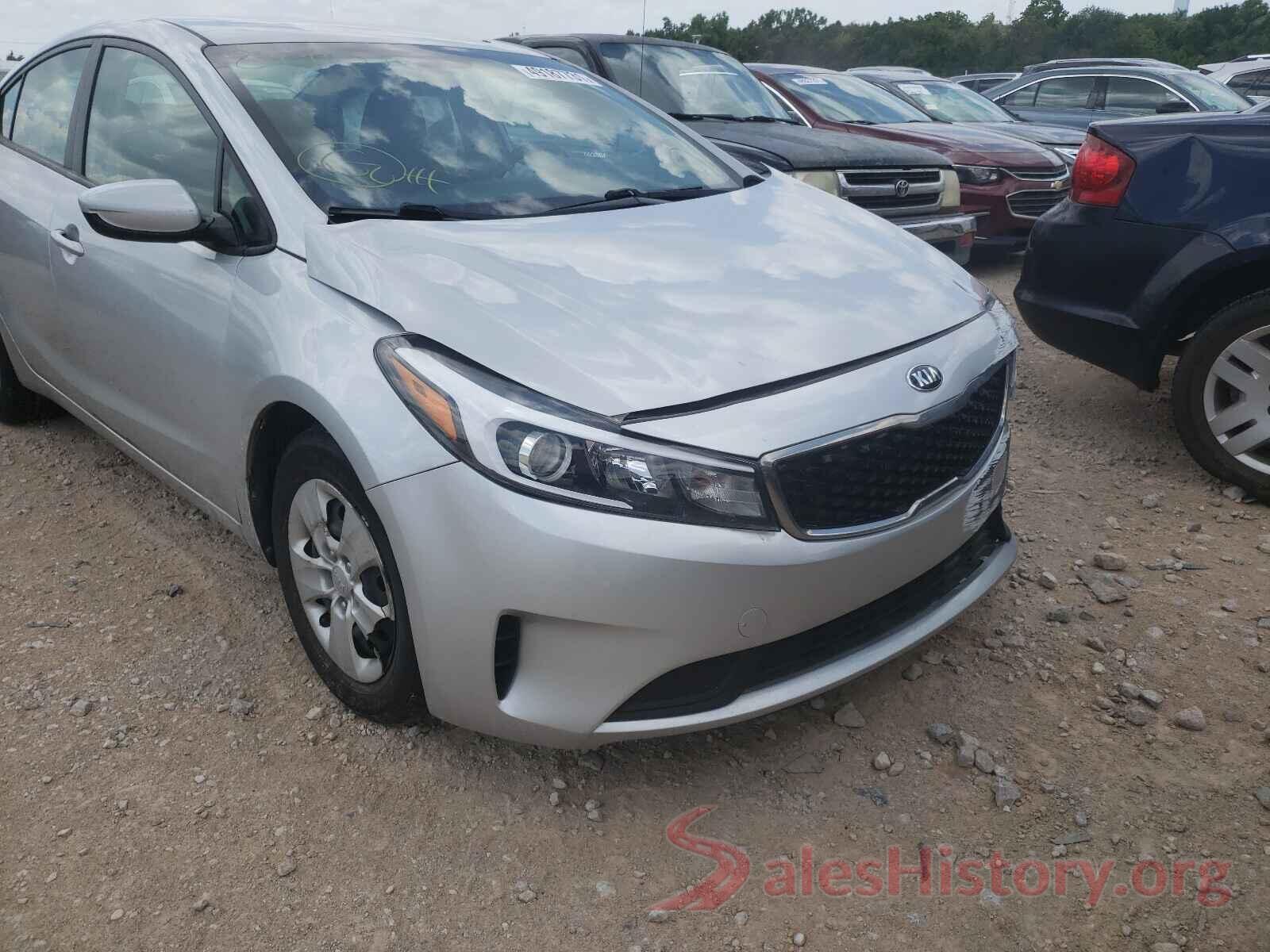 3KPFL4A72JE249137 2018 KIA FORTE