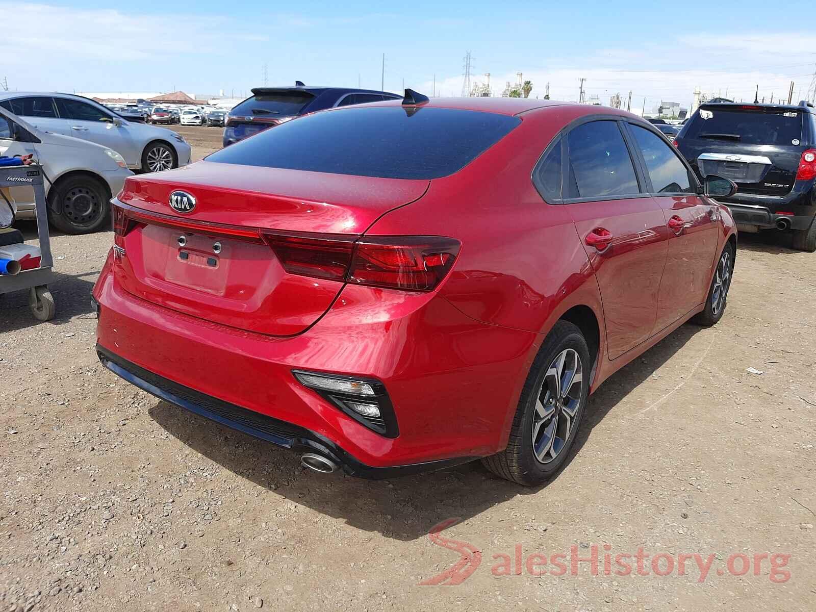 3KPF24AD0KE077152 2019 KIA FORTE