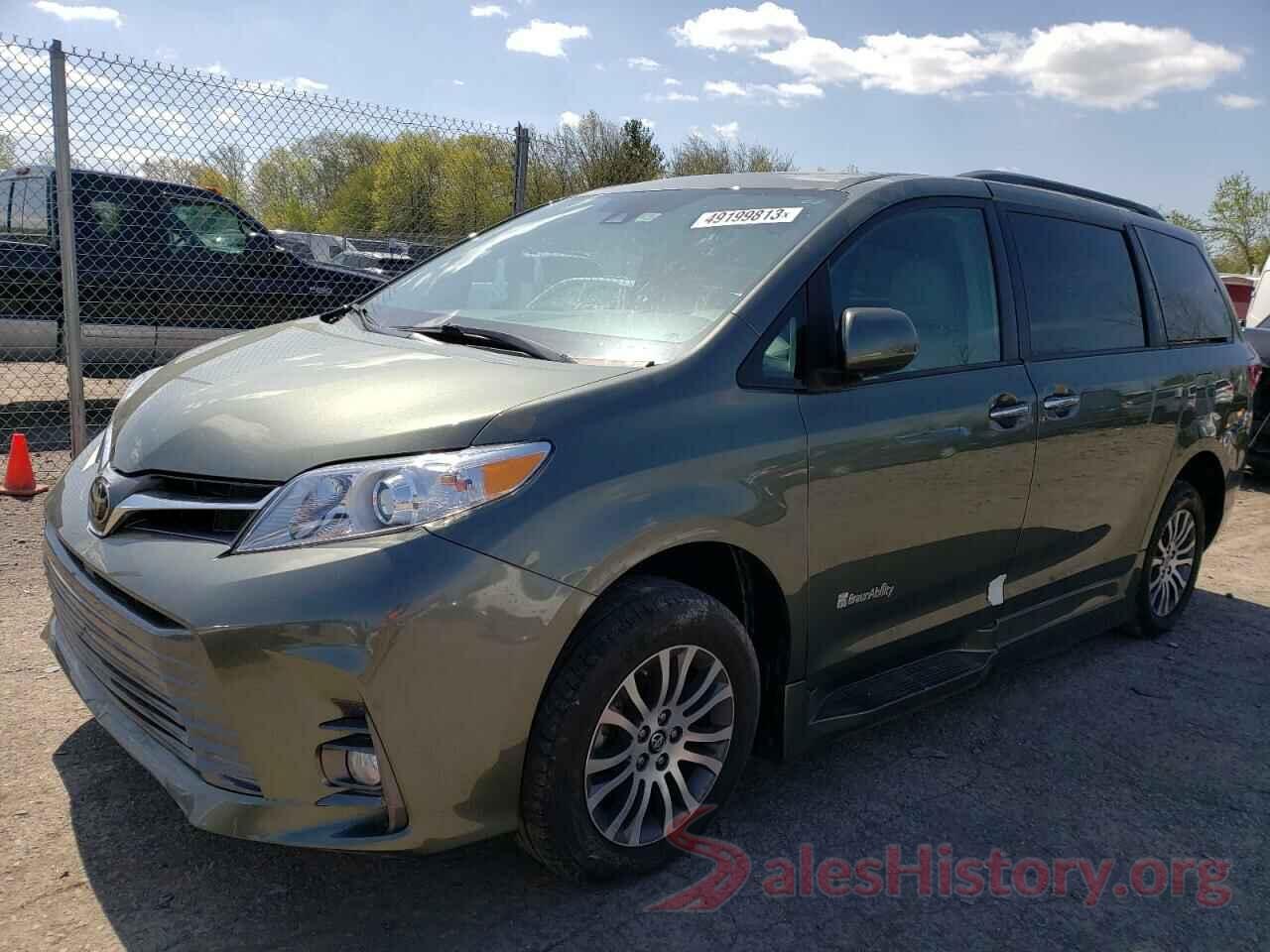 5TDYZ3DC9JS937300 2018 TOYOTA SIENNA