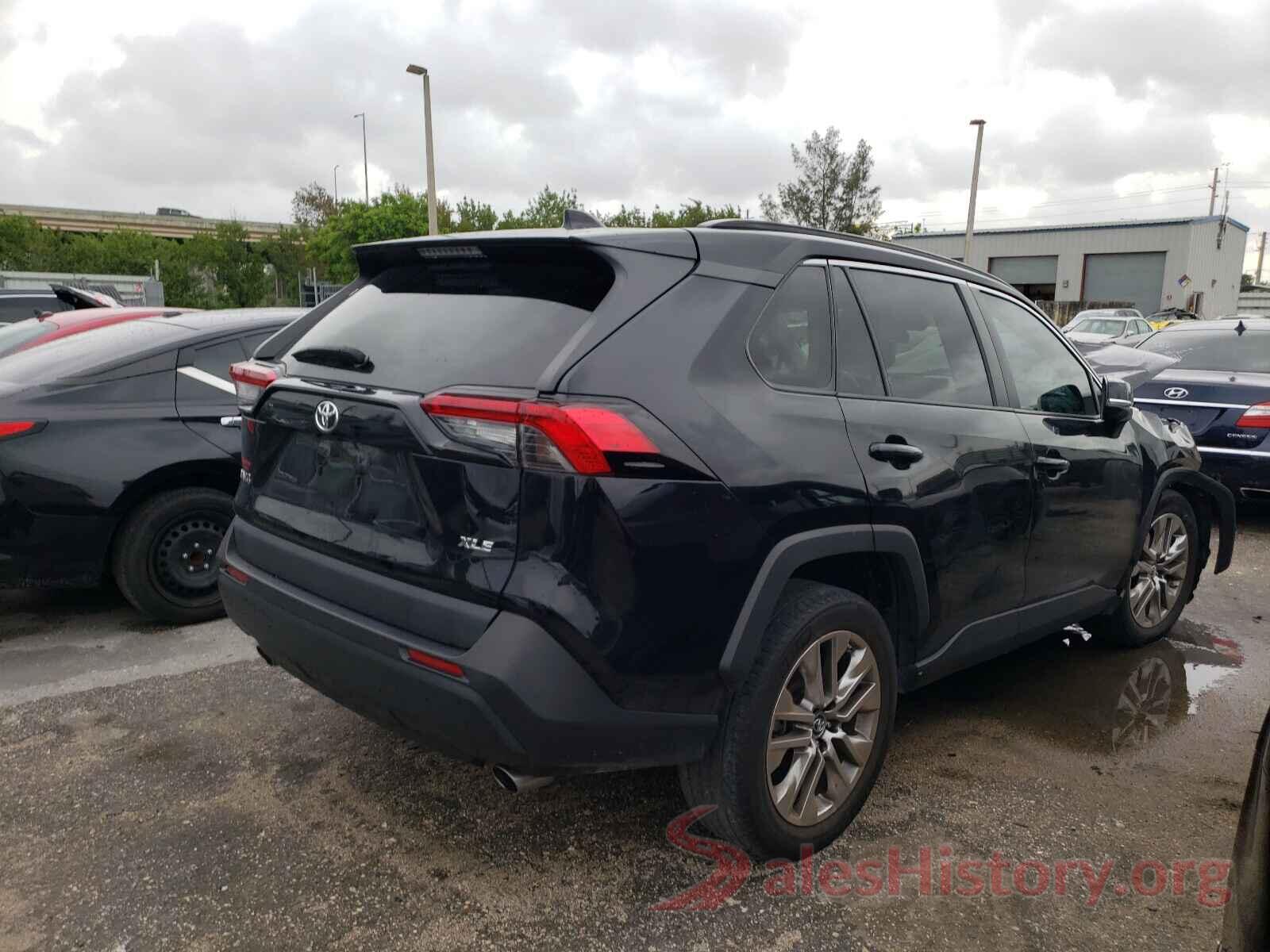 2T3C1RFV3KW014068 2019 TOYOTA RAV4