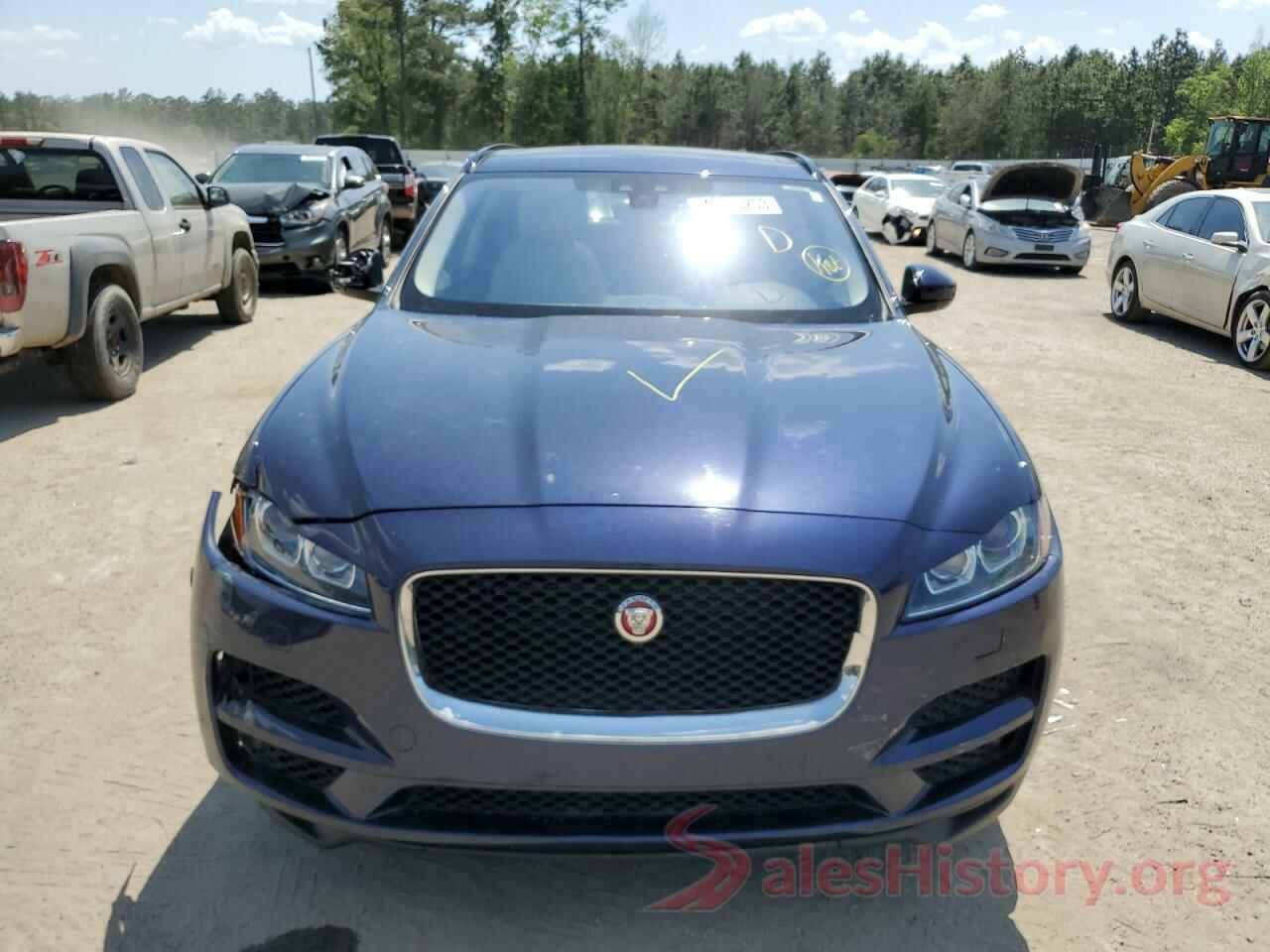 SADCJ2GX7KA611301 2019 JAGUAR F-PACE