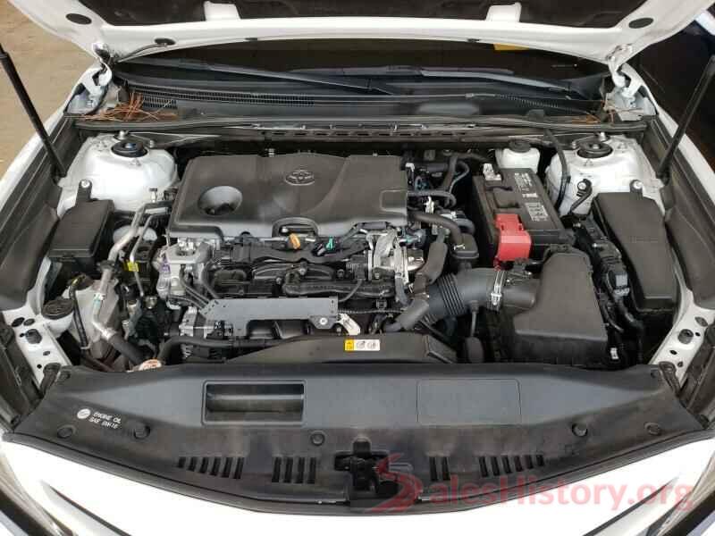 4T1B61HK8JU073822 2018 TOYOTA CAMRY