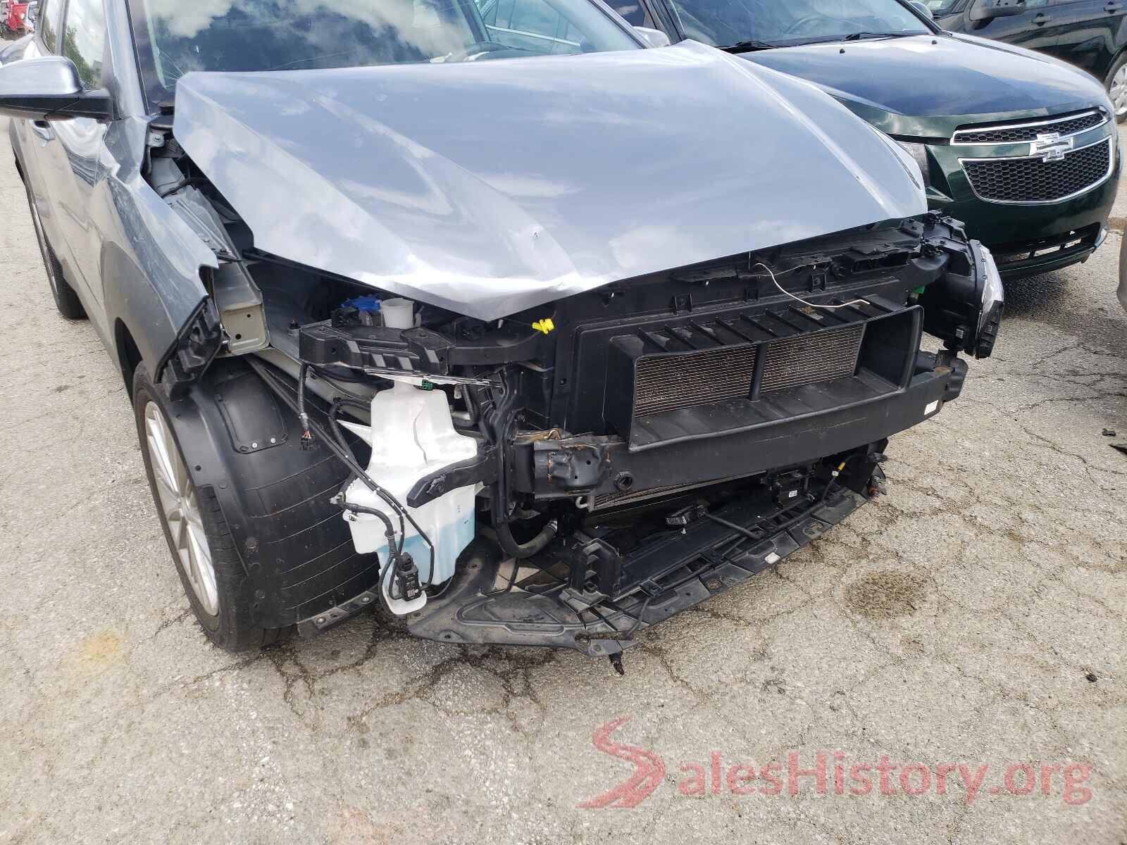 KM8K62AAXJU179812 2018 HYUNDAI KONA